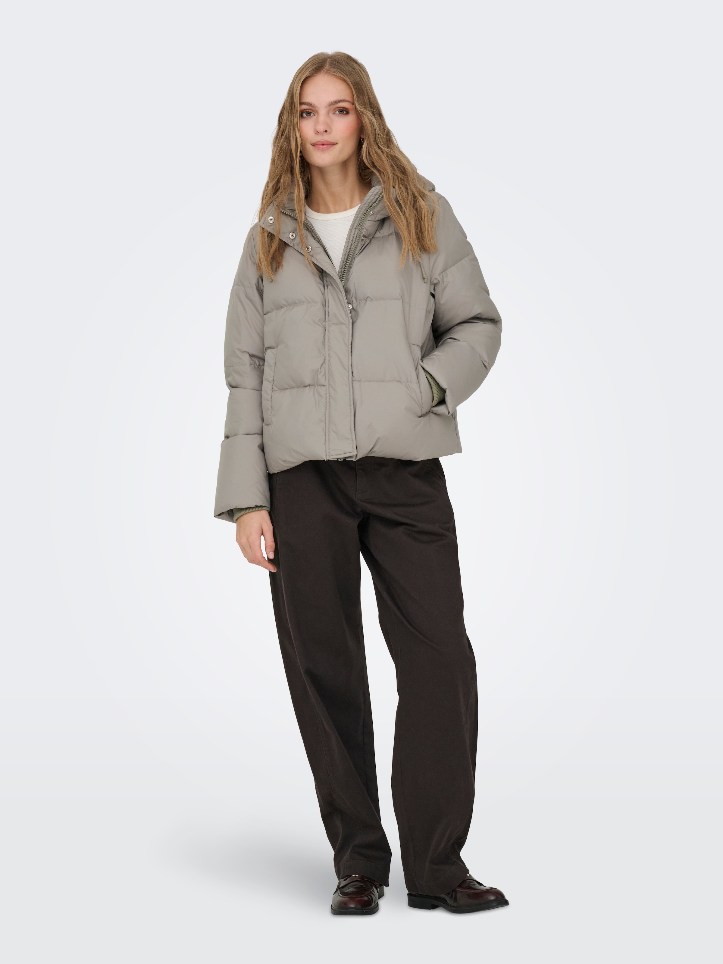 ONLY Steppjacke »ONLALICE SHORT DOWN JACKET NOOS OTW« mit Kapuze