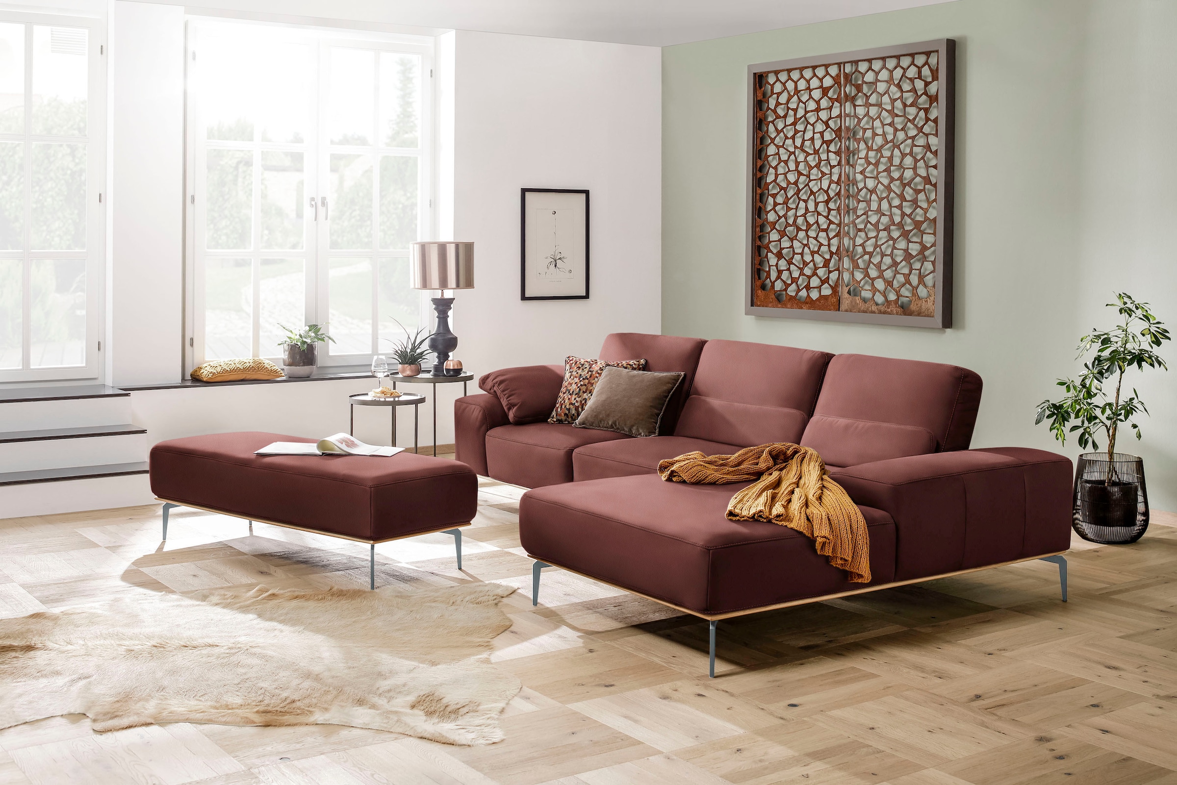 W.SCHILLIG Ecksofa »run, Designsofa mit tollem Sitzkomfort, bequem, L-Form«, mit elegantem Holzsockel, Füße in Silber matt, Breite 319 cm