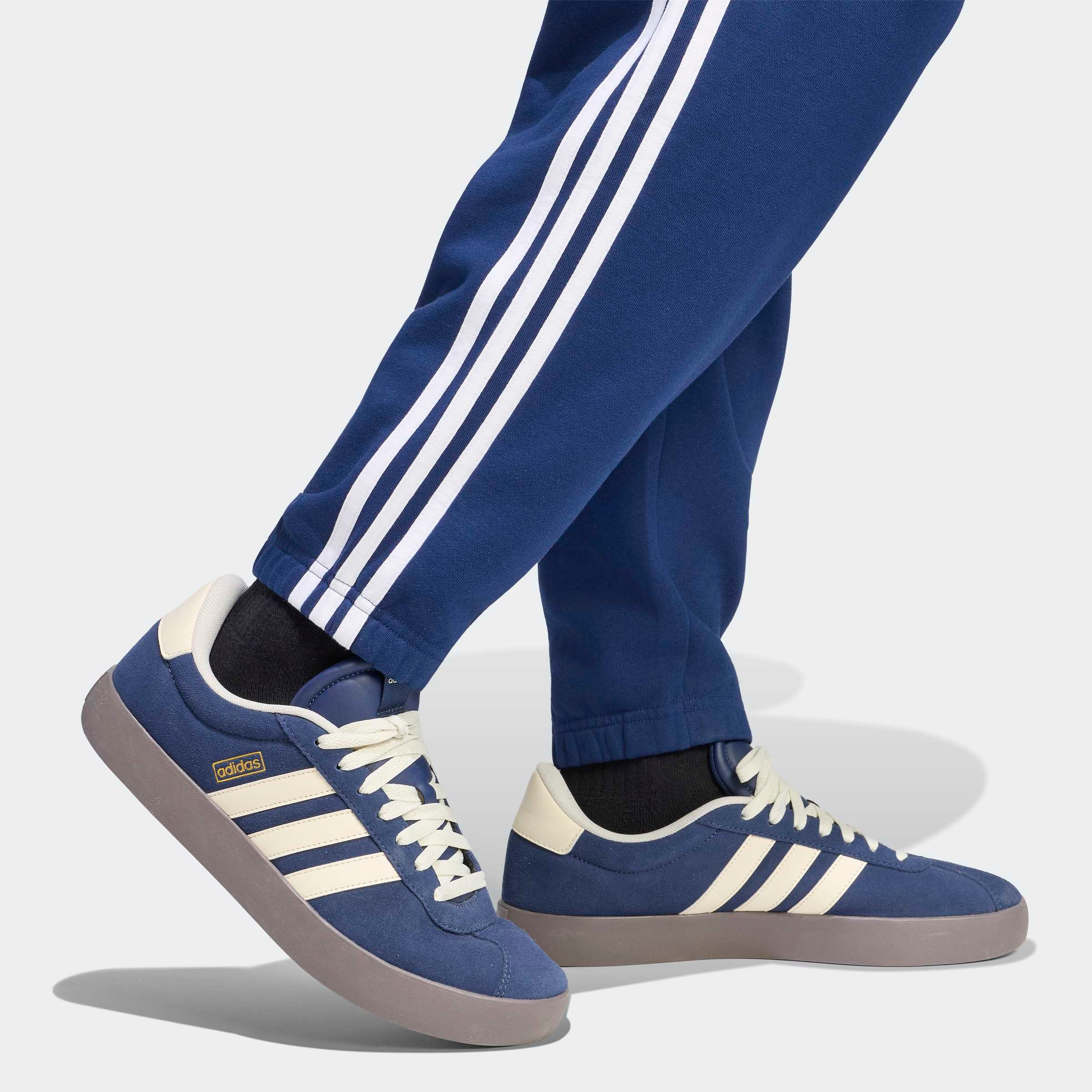 adidas Sportswear Sporthose »ESSENTIALS 3-STREIFEN, FRENCH TERRY, SCHMAL ZULAUFEND, BÜNDCHEN«