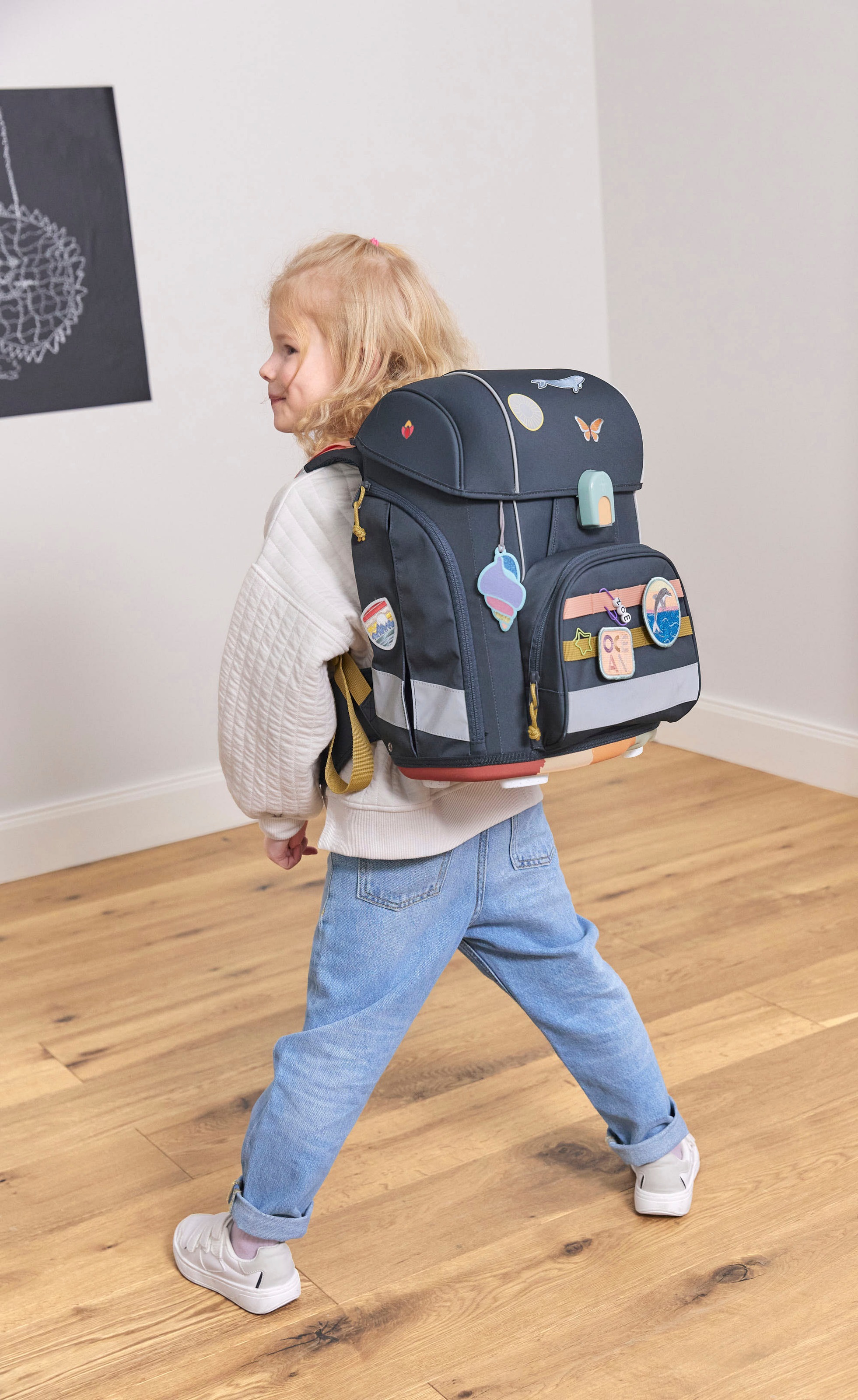LÄSSIG Schulranzen »Unique, Boxy, Ocean Edition, dark blue«, Reflektoren, PETA-approved vegan; aus recycelten PET-Flaschen
