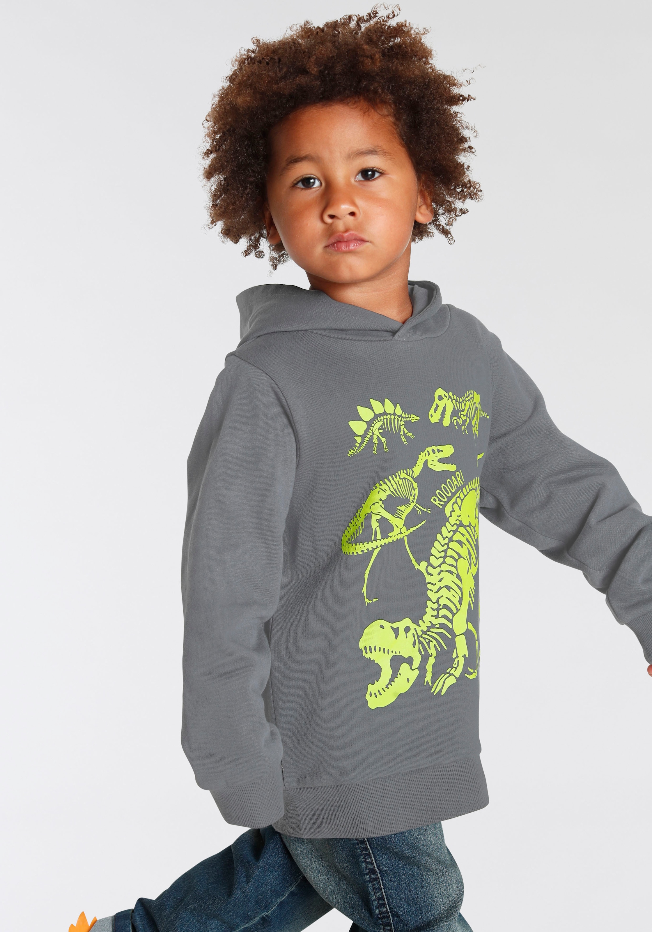 KIDSWORLD Kapuzensweatshirt »DINO«, Langarm, Basic-Passform, mit stylischem Druck, aus Baumwolle