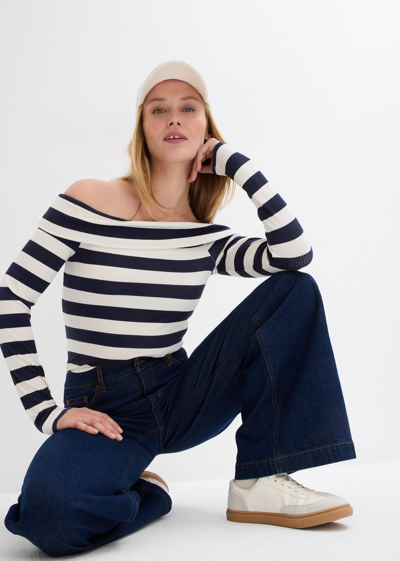 bonprix Weite Jeans mittlerer Bund, mit Elasthan-Anteil, aus Baumwolle