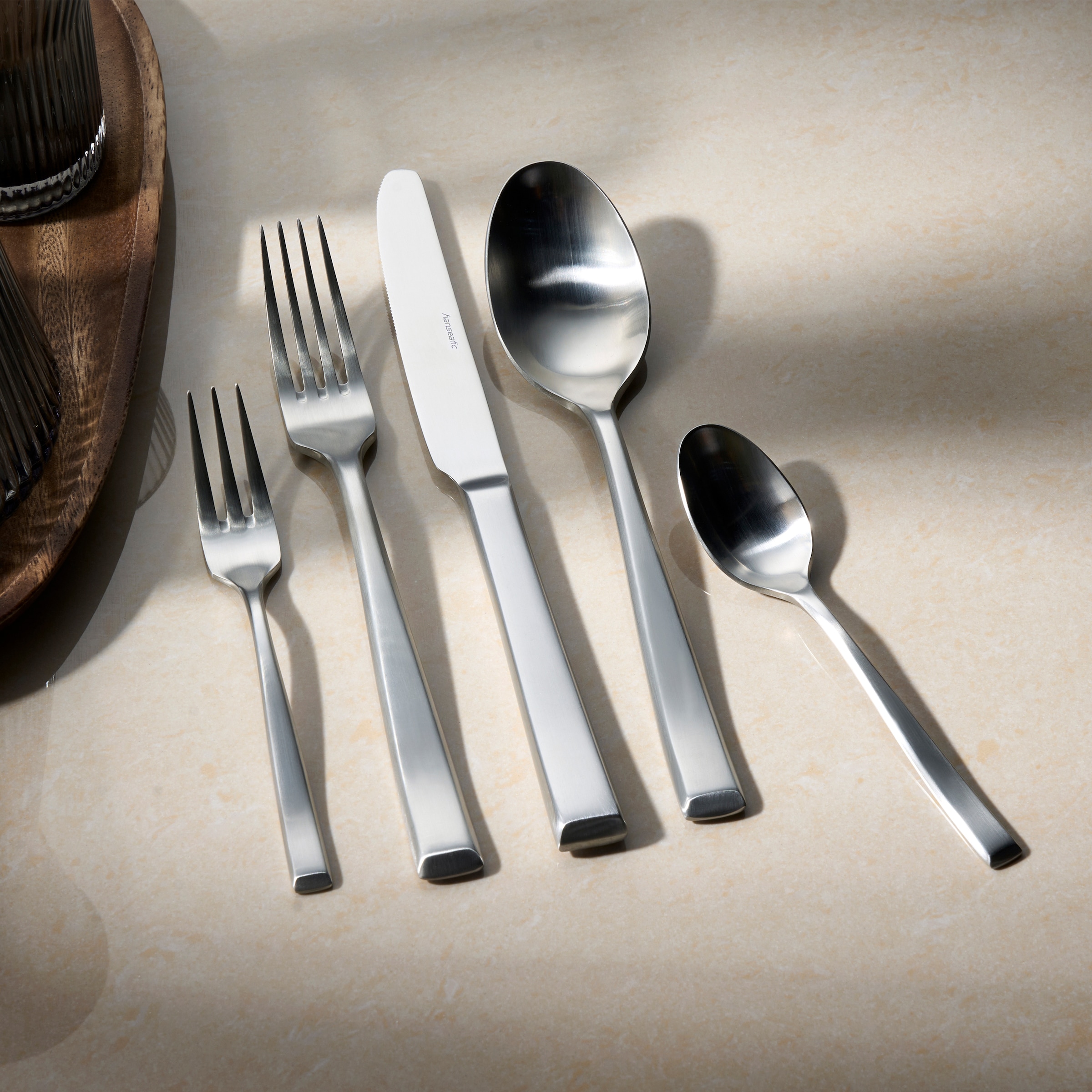 Hanseatic Besteck-Set »PREMIUM«, (Set, 30 tlg.), verstärktes Material und trapezförmiges Design am Griffende
