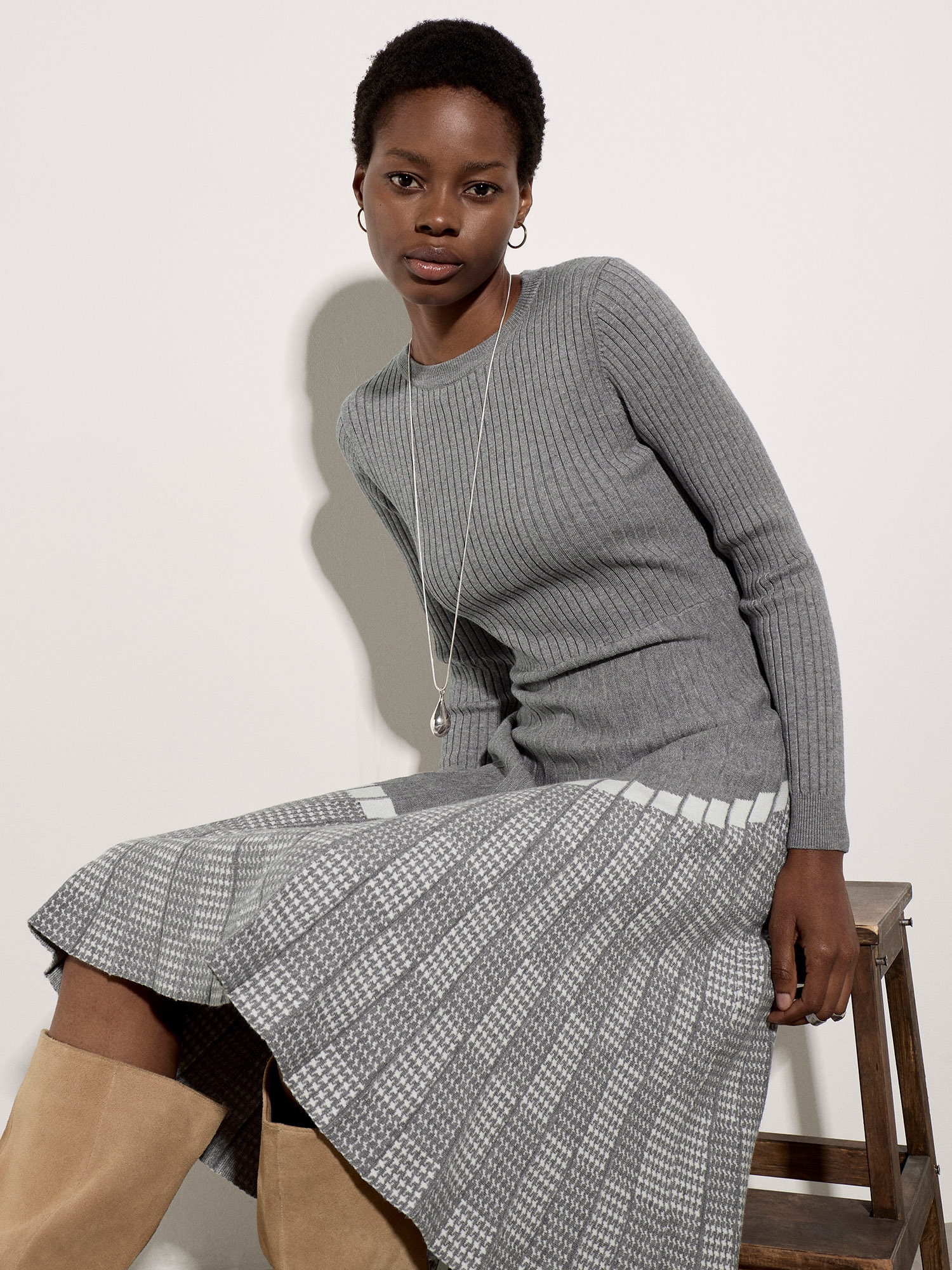 Apricot Midikleid »Strickkleid« mit asymmetrischen Streifen