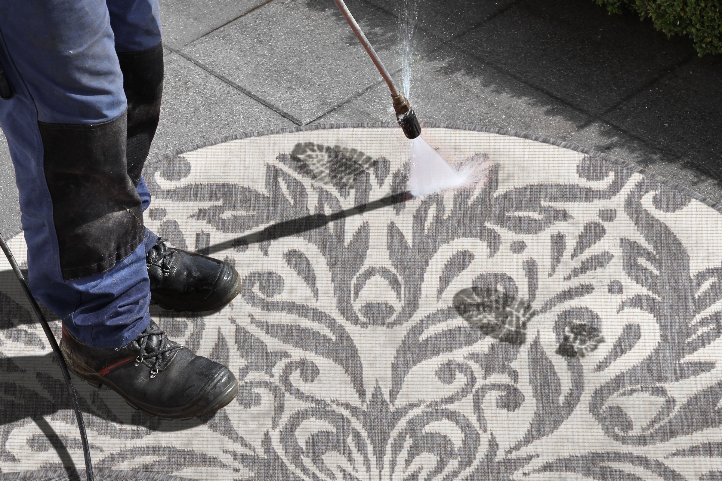 NORTHRUGS Teppich »Madrid«, rund, 5 mm Höhe, In-& Outdoor, Wetterfest, Balkon, Garten, Wohnzimmer, Wasserfest