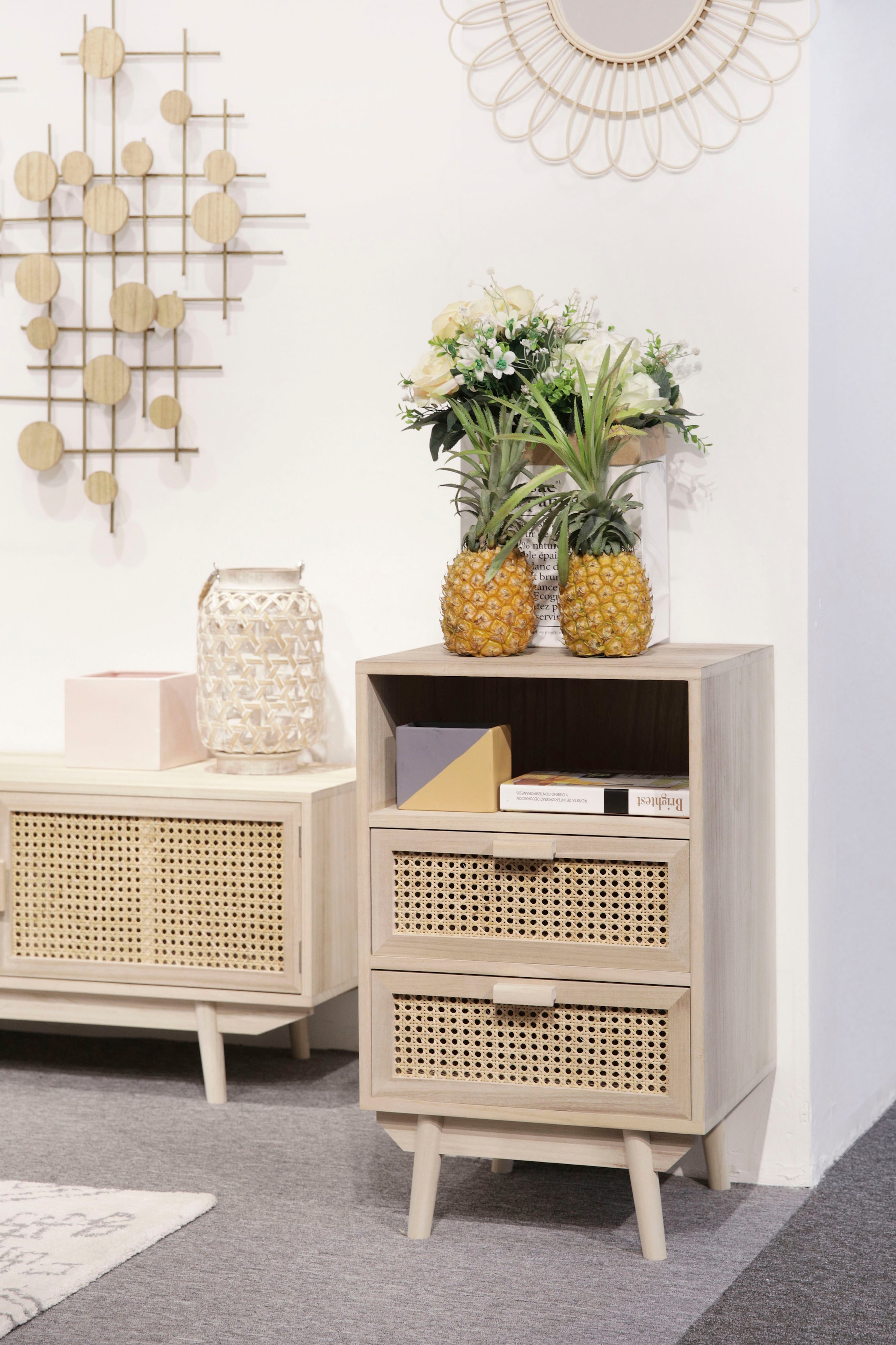 SalesFever Kommode »Vejle Design-Sideboard für Stauraum« Charmante Schubladenfronten aus stilvollem Rattangeflecht