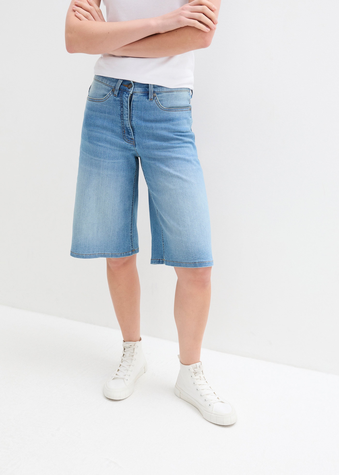 bonprix Bermudas  aus Baumwolle, Polyester und Elasthan, mit Stretch-Material