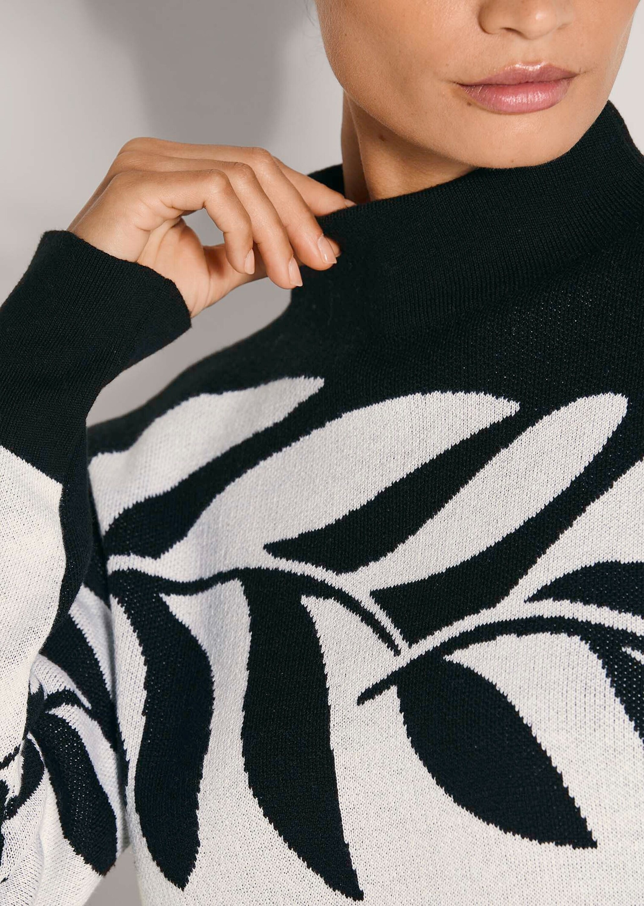 MADELEINE Longpullover »Jacquard-Pullover Moderner Winterpullover mit floralem Strickmuster« Jacquard