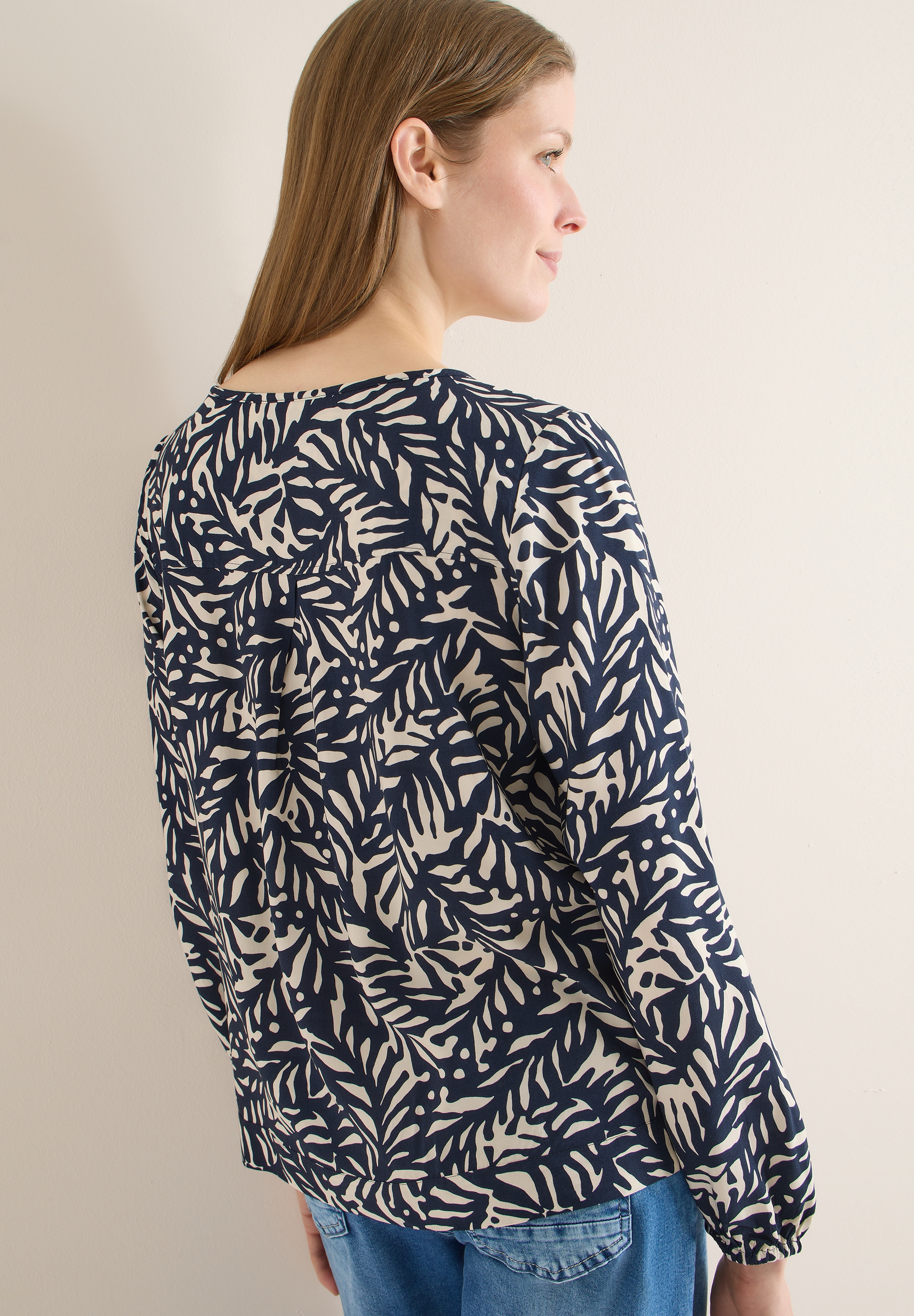 Cecil Langarmbluse mit Allover-Muster und aus reiner Viskose