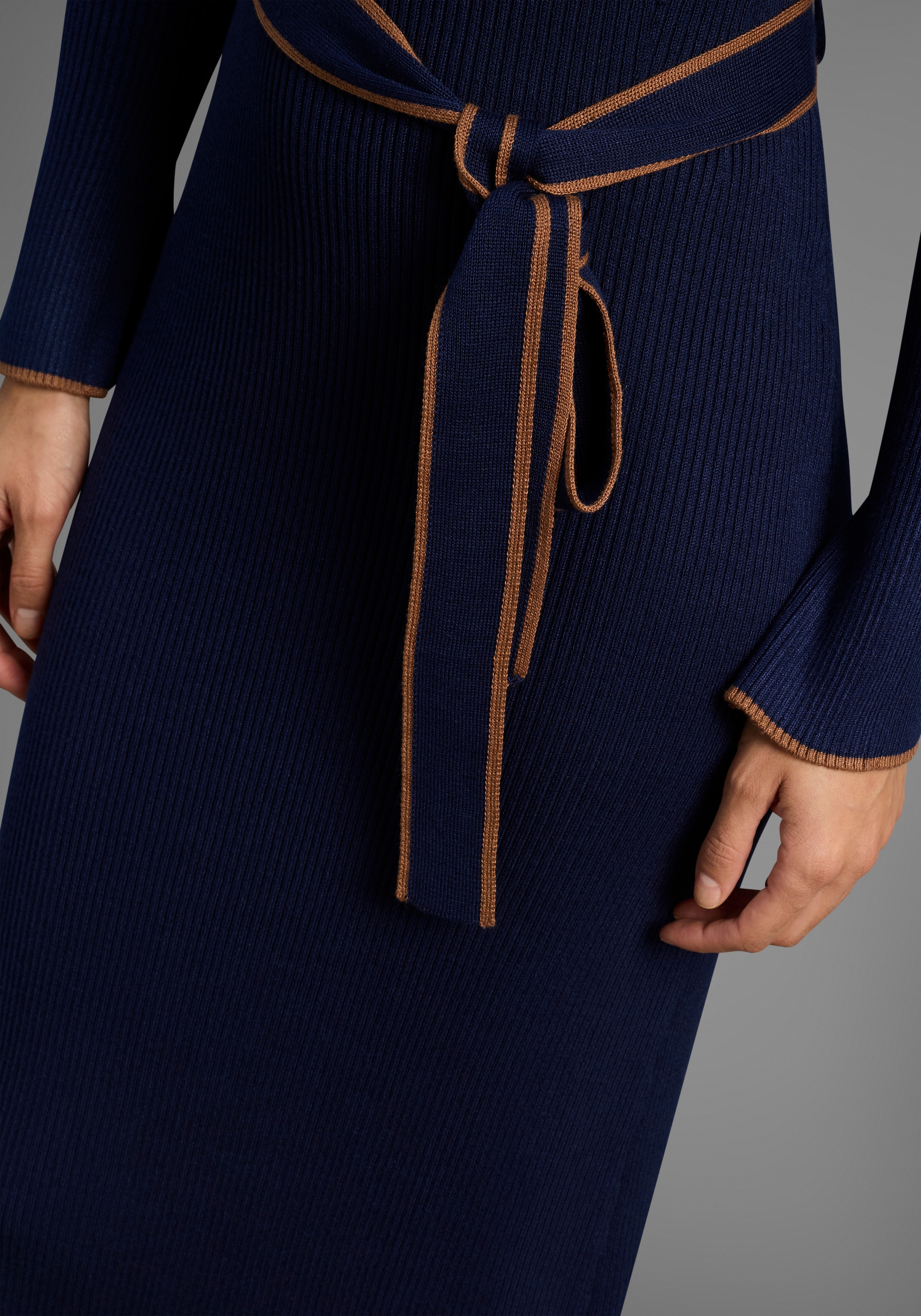 HECHTER PARIS Strickkleid, mit Streifengürtel - NEUE KOLLEKTION