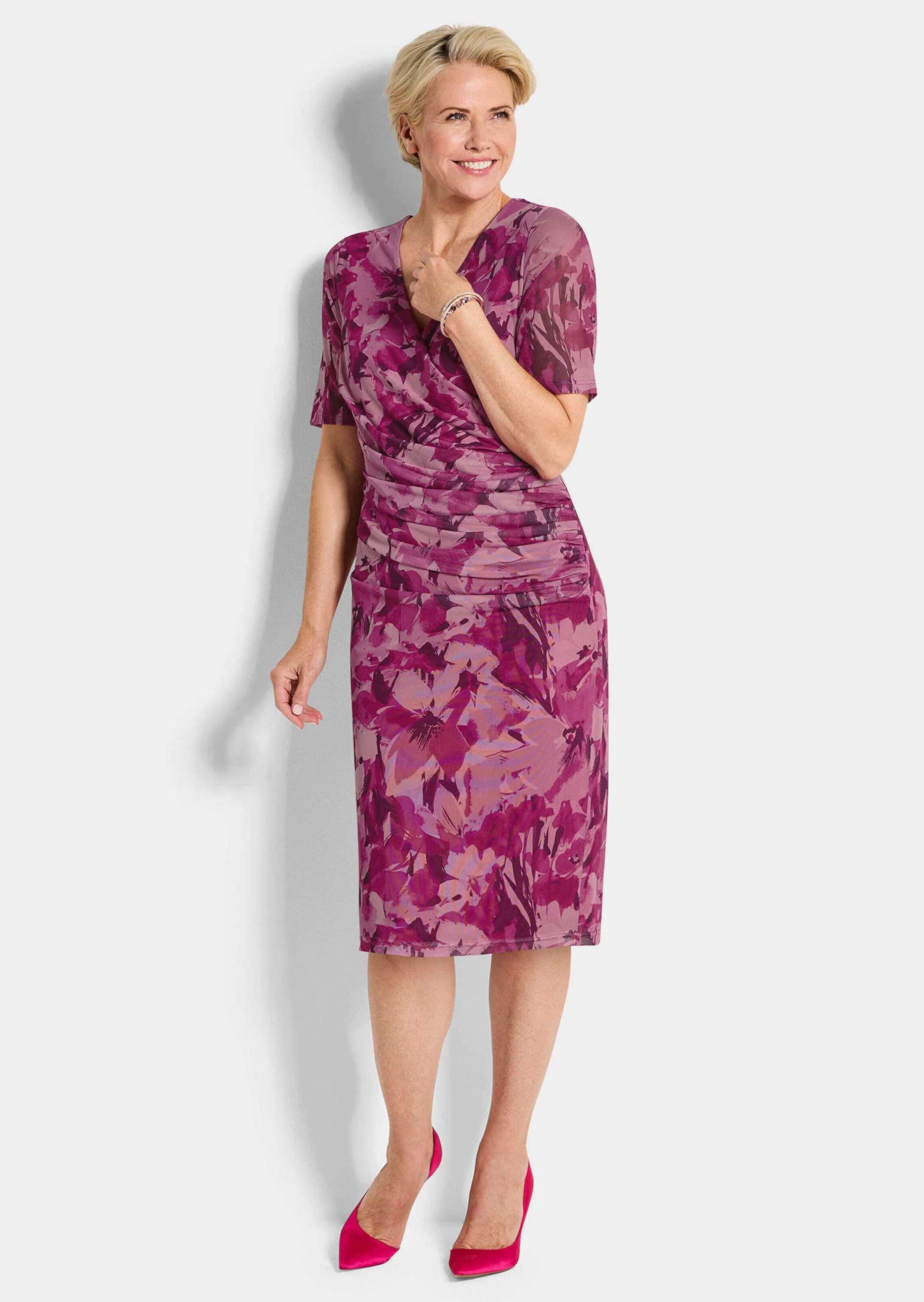 GOLDNER Abendkleid »Kurzgröße Mesh-Kleid in Wickeloptik«