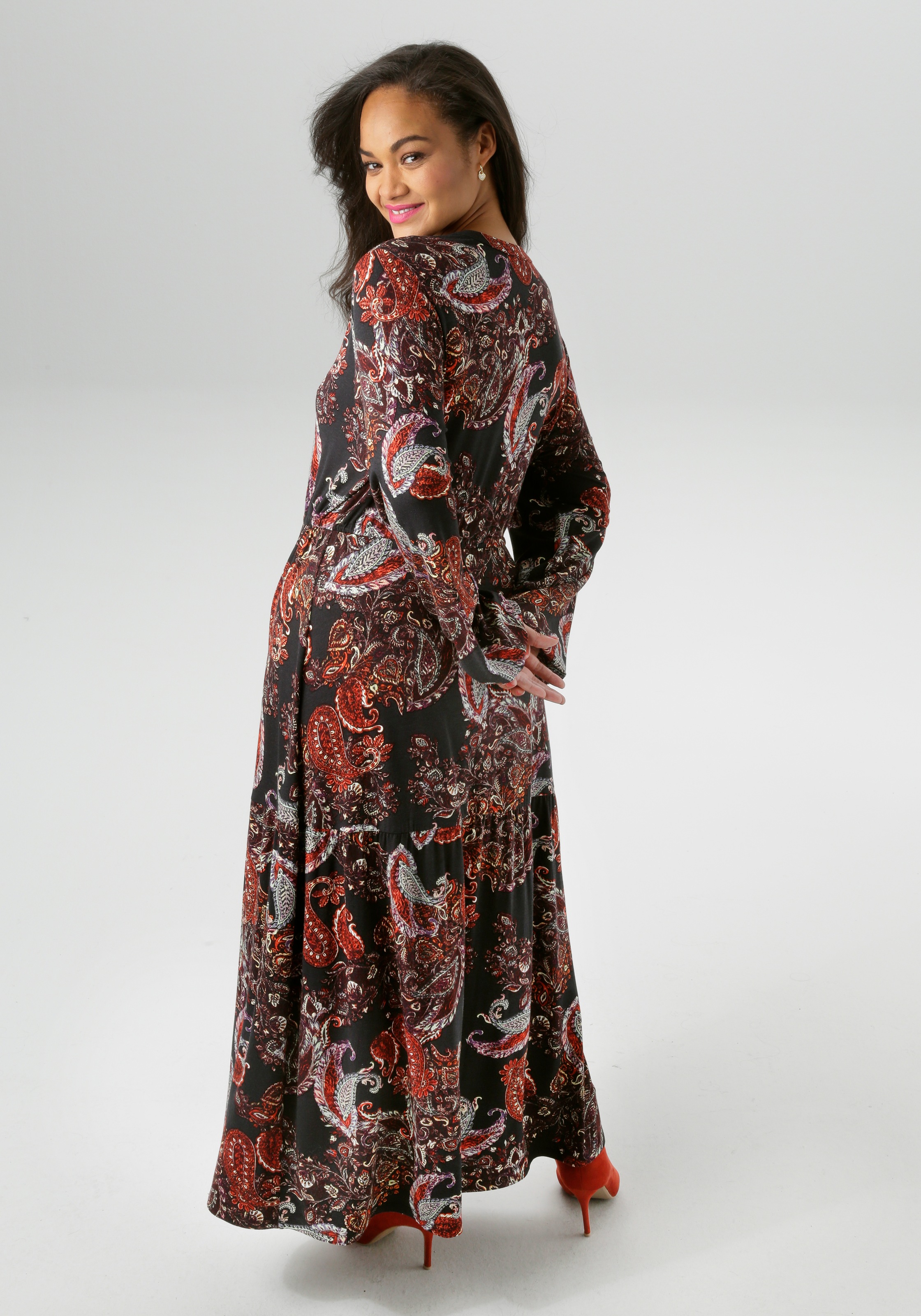 Aniston PLUS Jerseykleid, mit Paisley-Druck in satten Farben - NEUE KOLLEKTION
