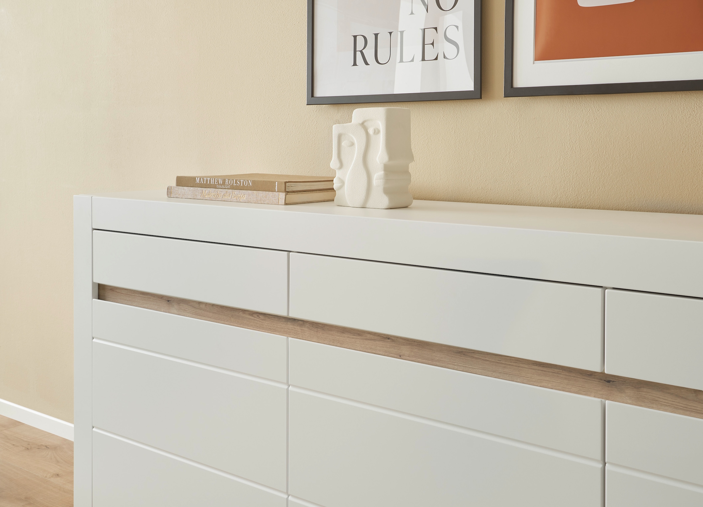 INOSIGN Sideboard »Chester, moderne Anrichte, Kommode mit Stauraum, Schrank, Weiß Matt«, (1 St.), austauschbare Blende in Griffleiste, zeitloses Design, 217 cm breit