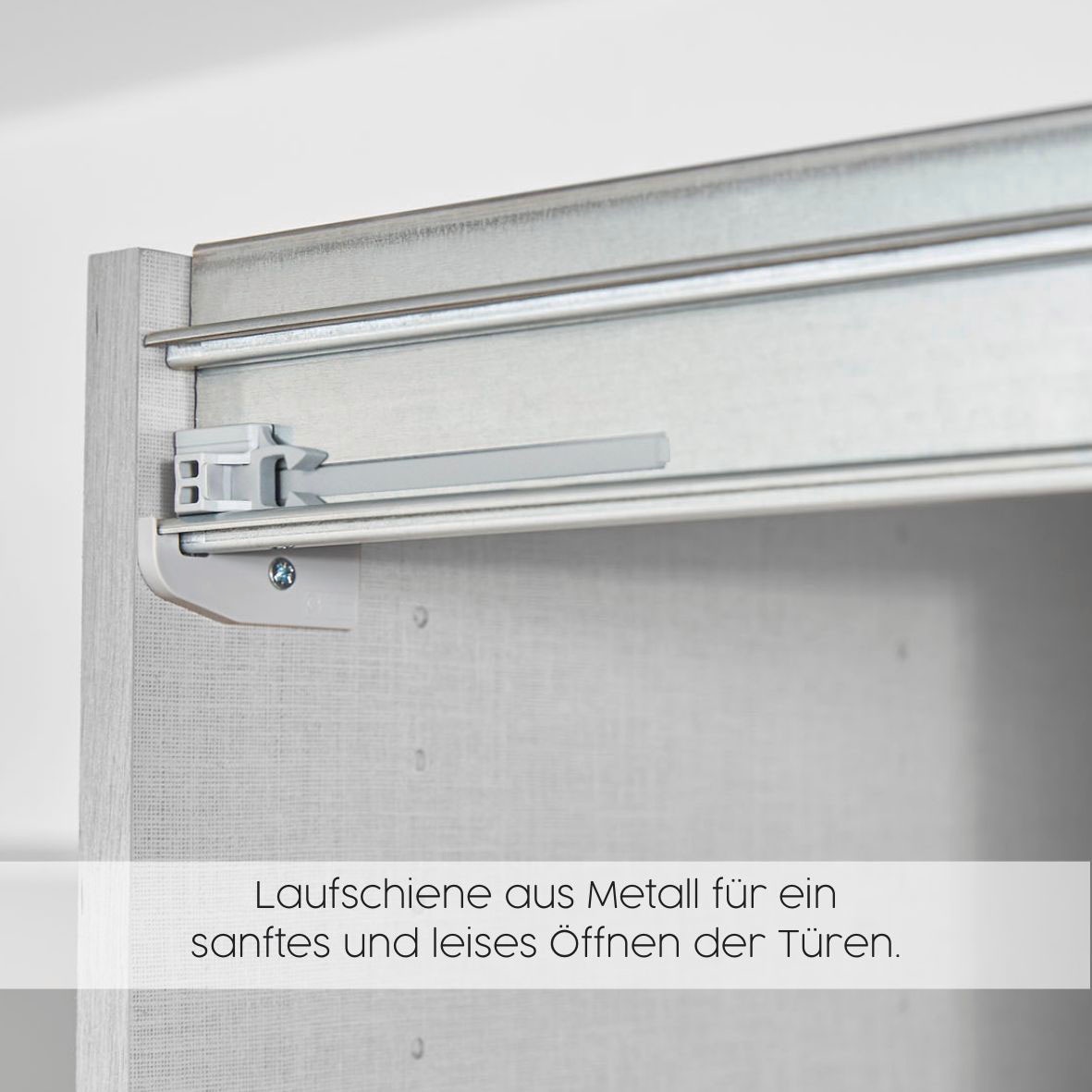 rauch Schwebetürenschrank »Kleiderschrank Schrank Garderobe BESTSELLER KOLUNA mit Spiegel«, inkl. 2 Innenschubladen sowie extra Einlegeböden MADE IN GERMANY