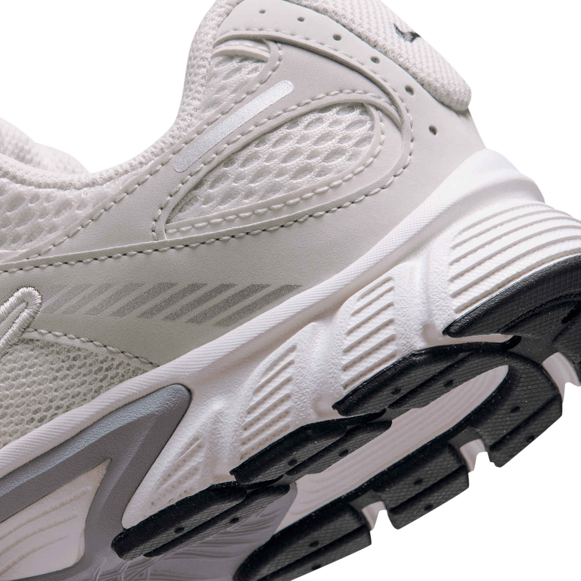 Nike Sportswear Sneaker »V5 RNR (GS)«  inspiriert vom Design des Y2K Nike Vomero 5,für Kinder & Jugendliche