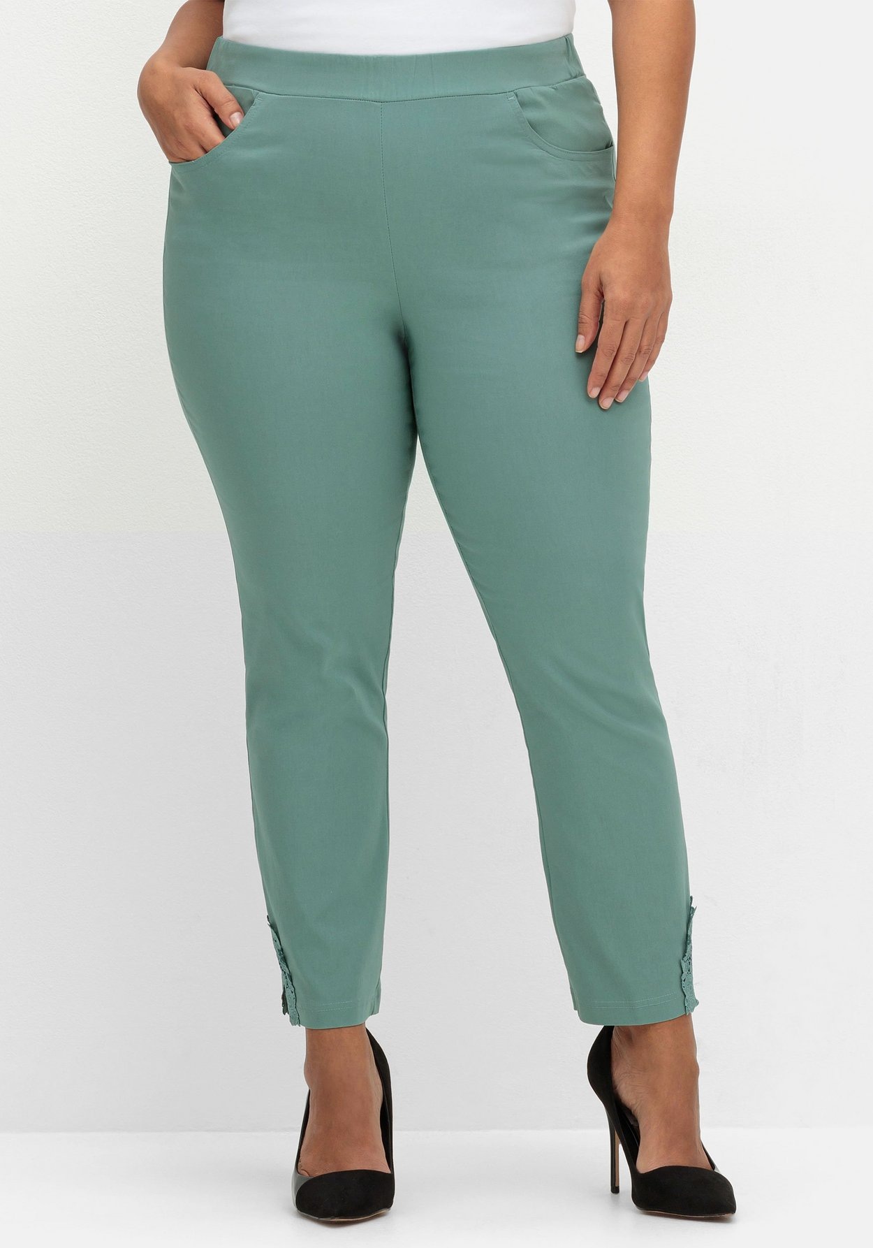 Sheego Schlupfhose »Bengalinhose mit Spitze am Saum«