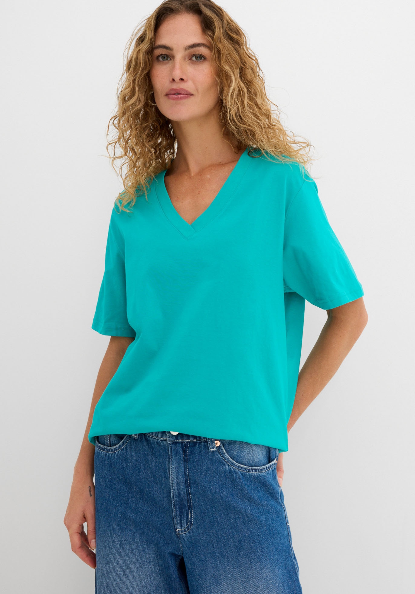 bonprix Longshirt »Weites Long-Shirt mit V-Ausschnitt, Kurzarm (5er Pack)« Packung, 5 tlg. lockere Passform, Kurzarm, mit V-Ausschnitt, unifarben