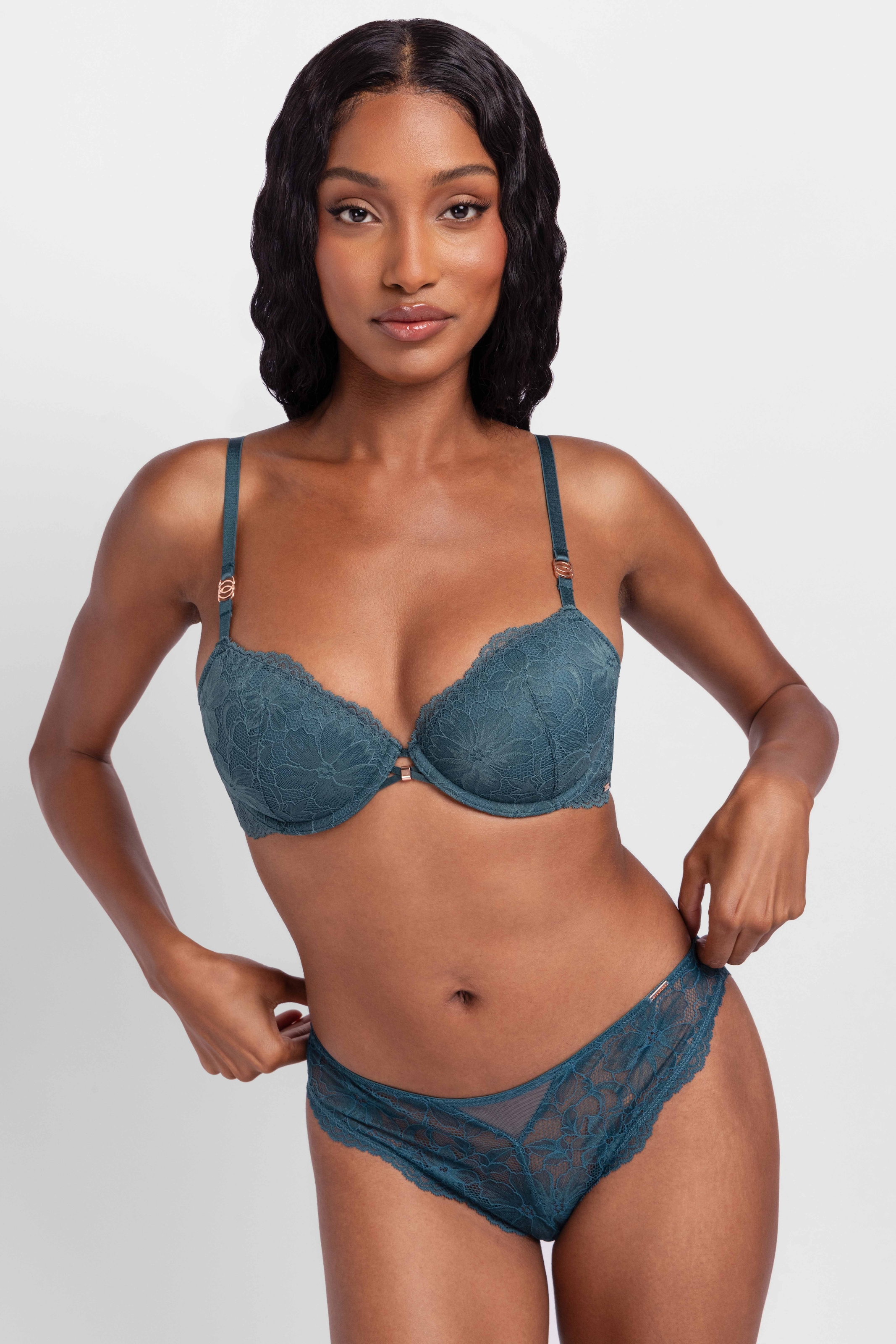 Dorina Bügel-BH »JEMMA«, Spitze, feminin, schmale Träger, leicht gepolstert, vorgeformte Cups