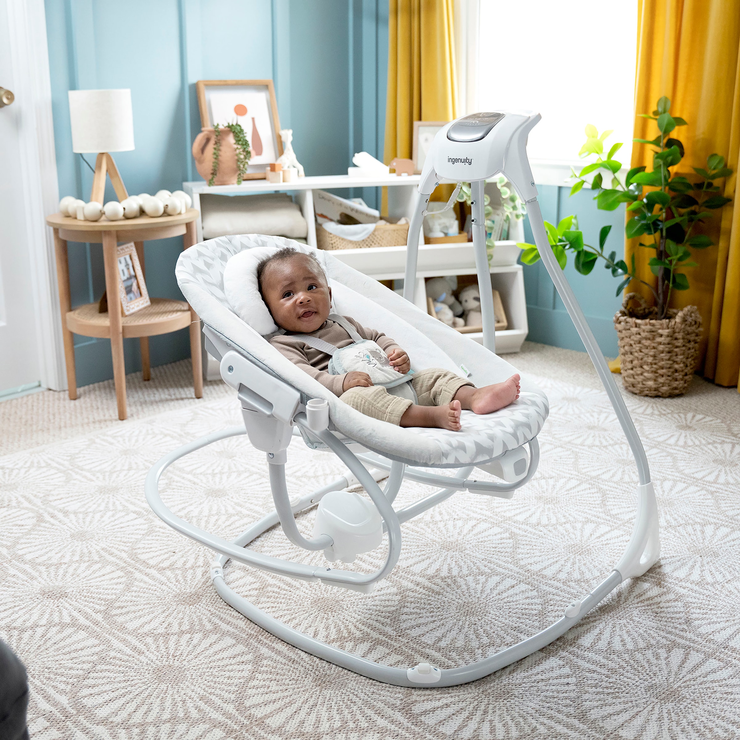 ingenuity Babywippe »SimpleComfort Compact Soothing Swing & Rocker - Raylan« mit Sound-Effekt