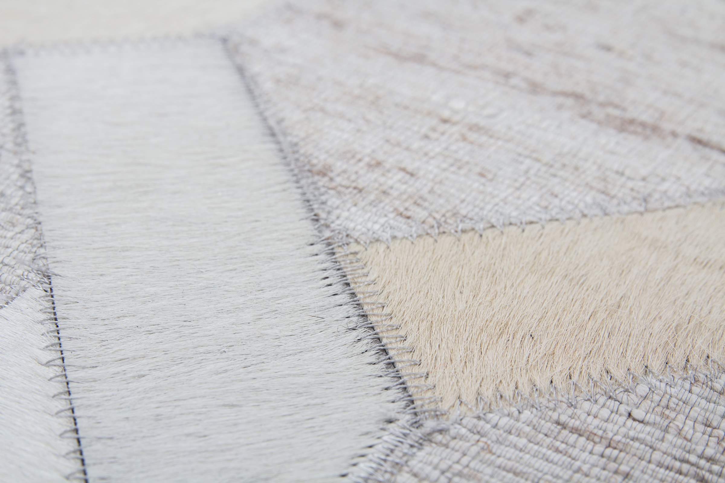 Kayoom Teppich »Chimera 110«, rechteckig, 11 mm Höhe, Materialmix aus Viskose und Leder, handgefertigtes Unikat