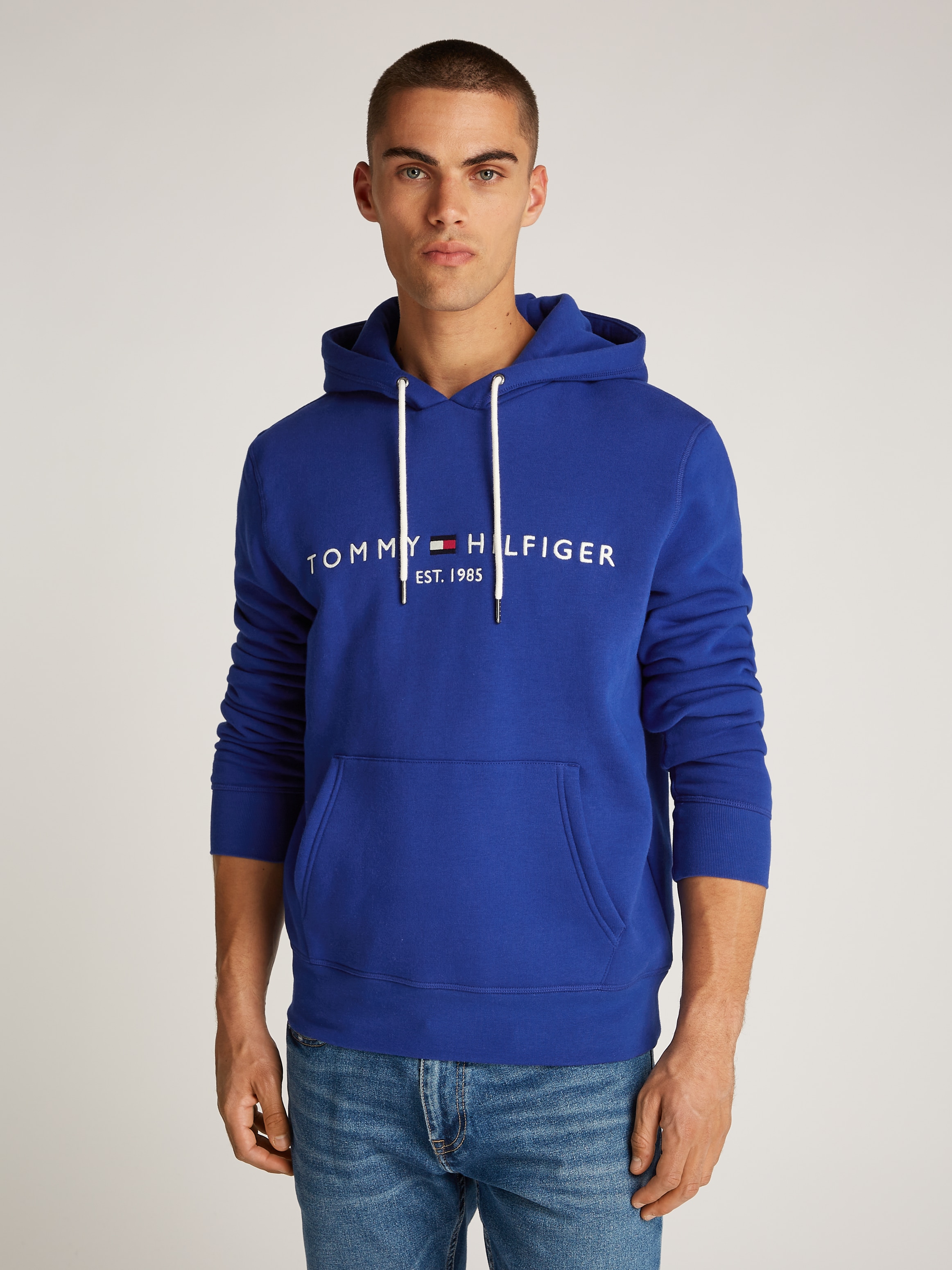 Tommy Hilfiger Kapuzensweatshirt »TOMMY LOGO HOODY«, mit Kapuze und Kängurutasche