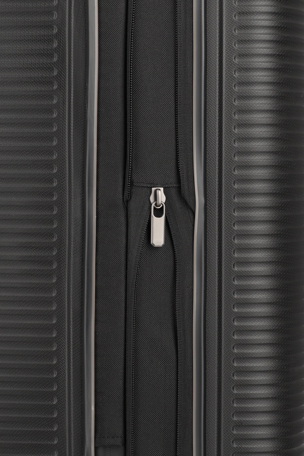 travelite Hartschalen-Trolley »ROOMER Trunk Reisekoffer Hartschale« 66 l 4 Rollen TSA-Schloss – robustes Reisegepäck im Trunk-Design