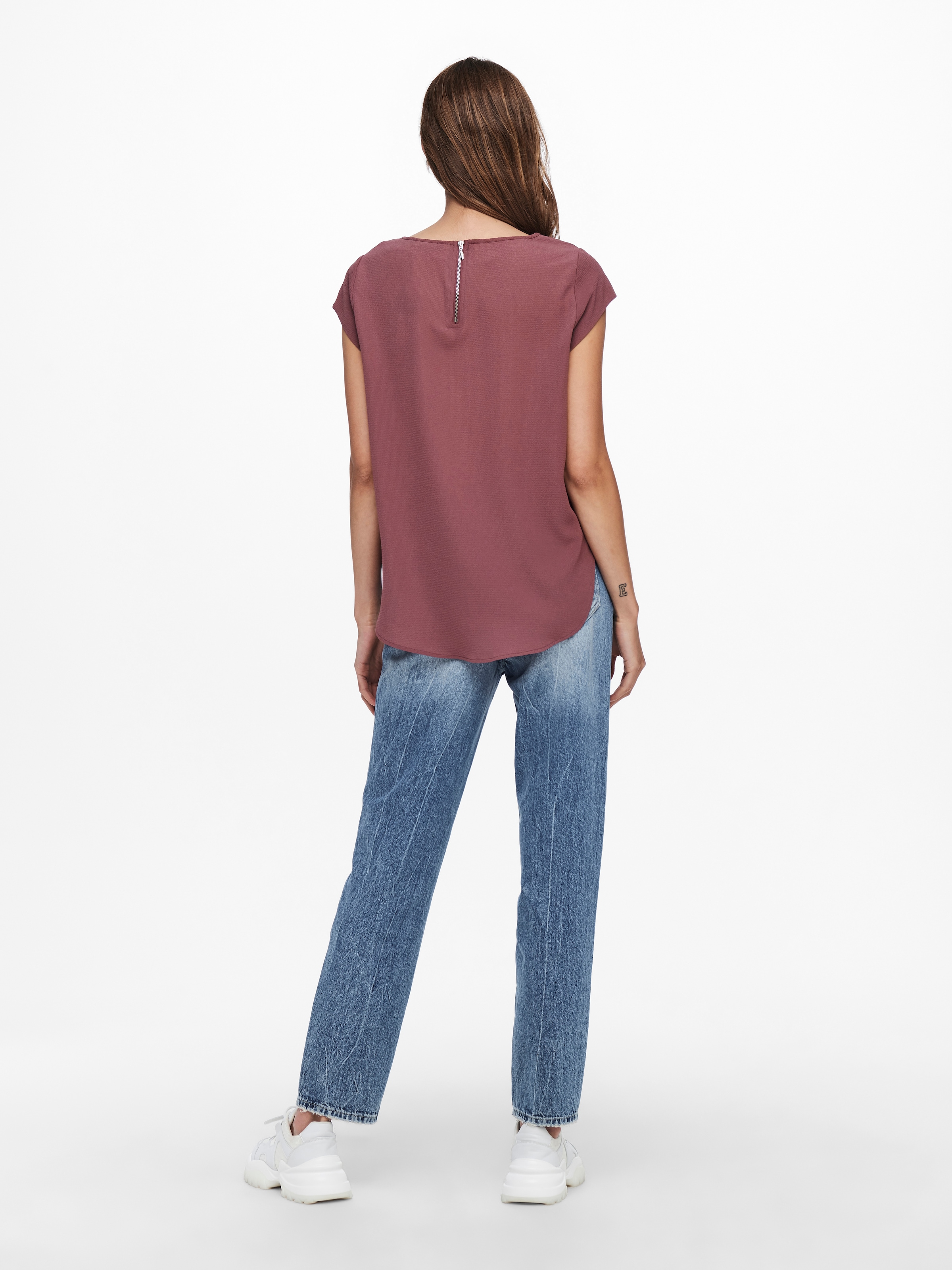 ONLY Kurzarmbluse »ONLVIC – feminines Blusenshirt in lockerer Form«, regular fit, Web, Kunstfaser, Rundhals, unifarben