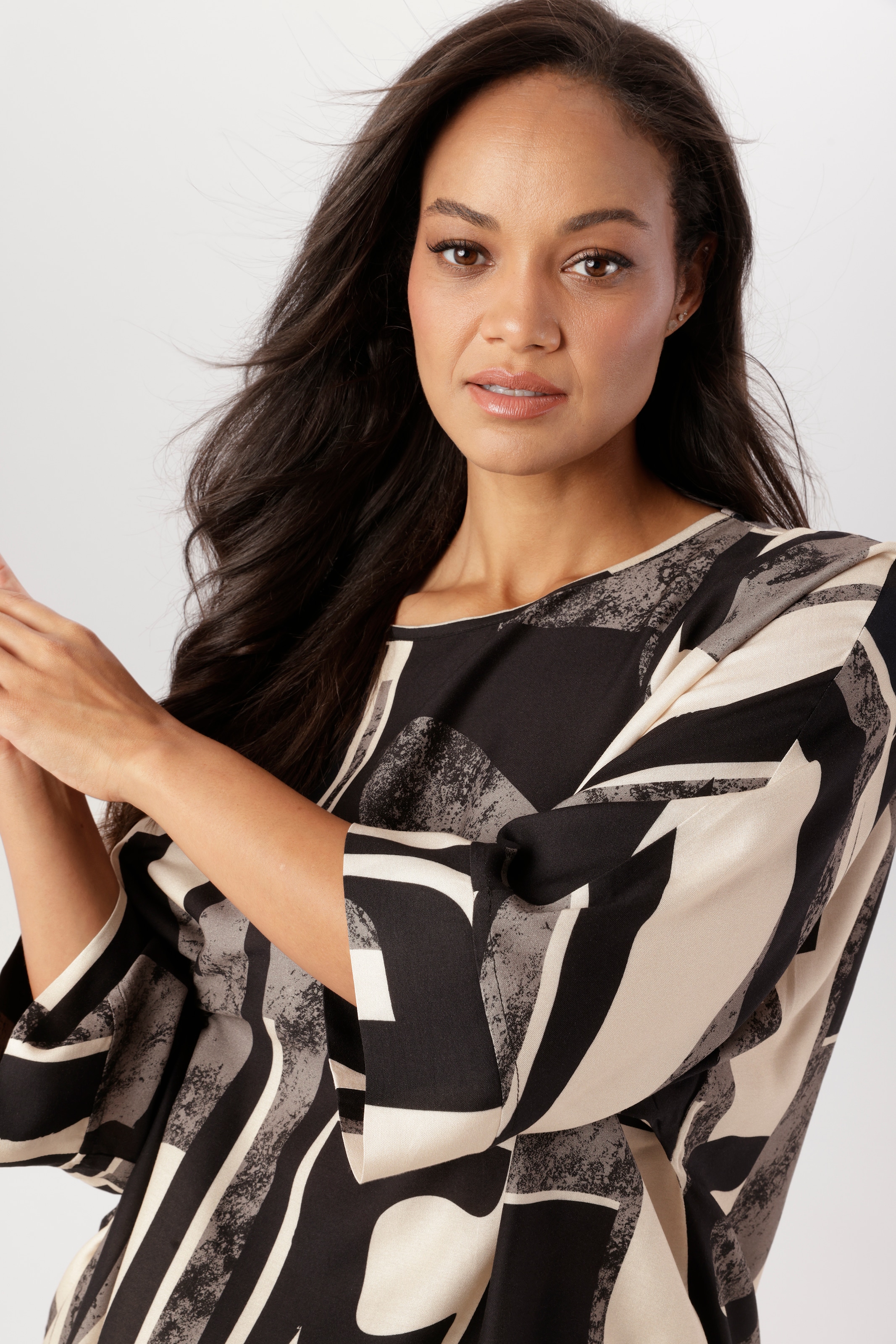 Aniston PLUS Schlupfbluse mit abstraktem Muster - NEUE KOLLEKTION