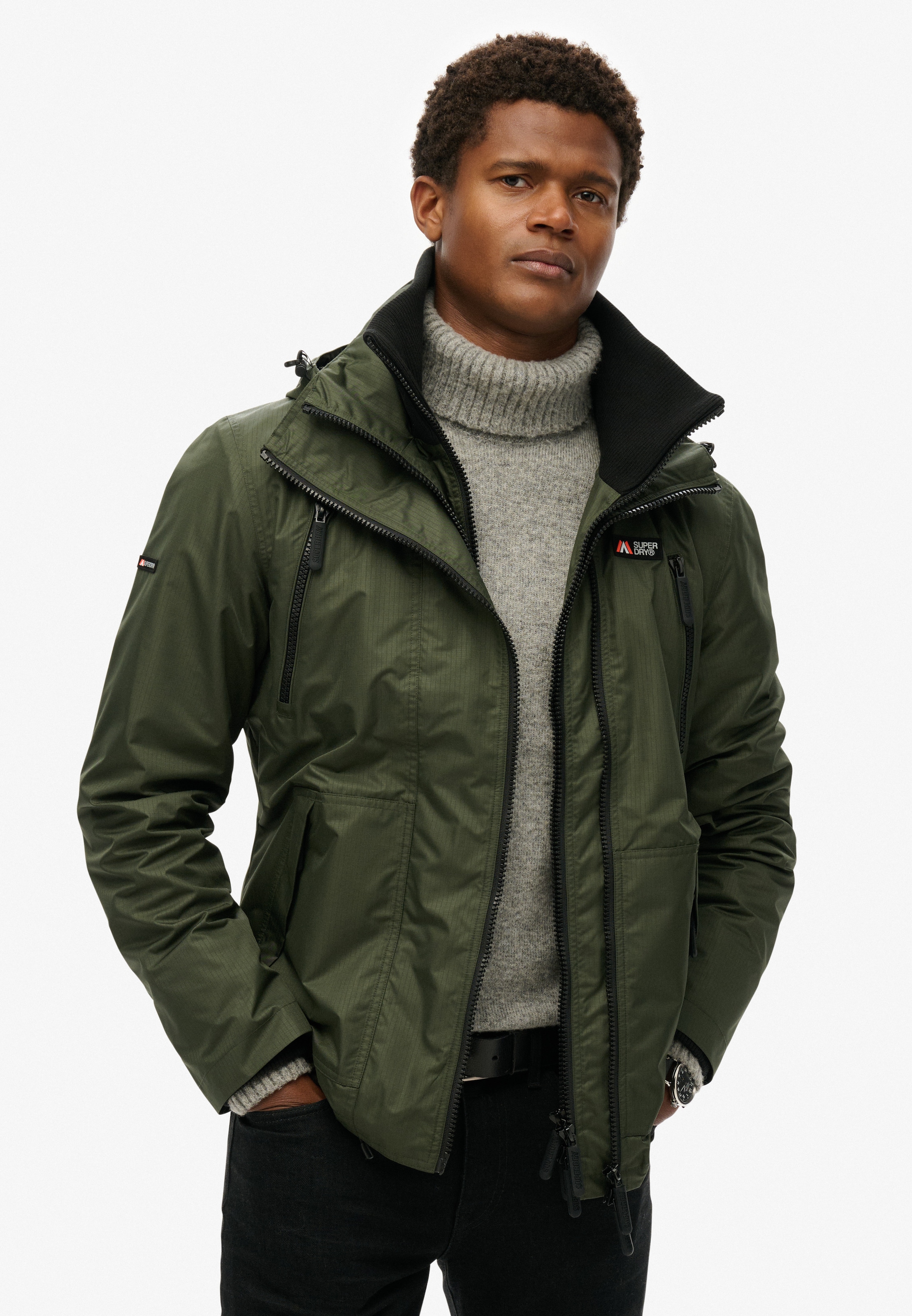 Superdry Outdoorjacke »HOODED MTN WINDBREAKER JACKET«, mit Kapuze