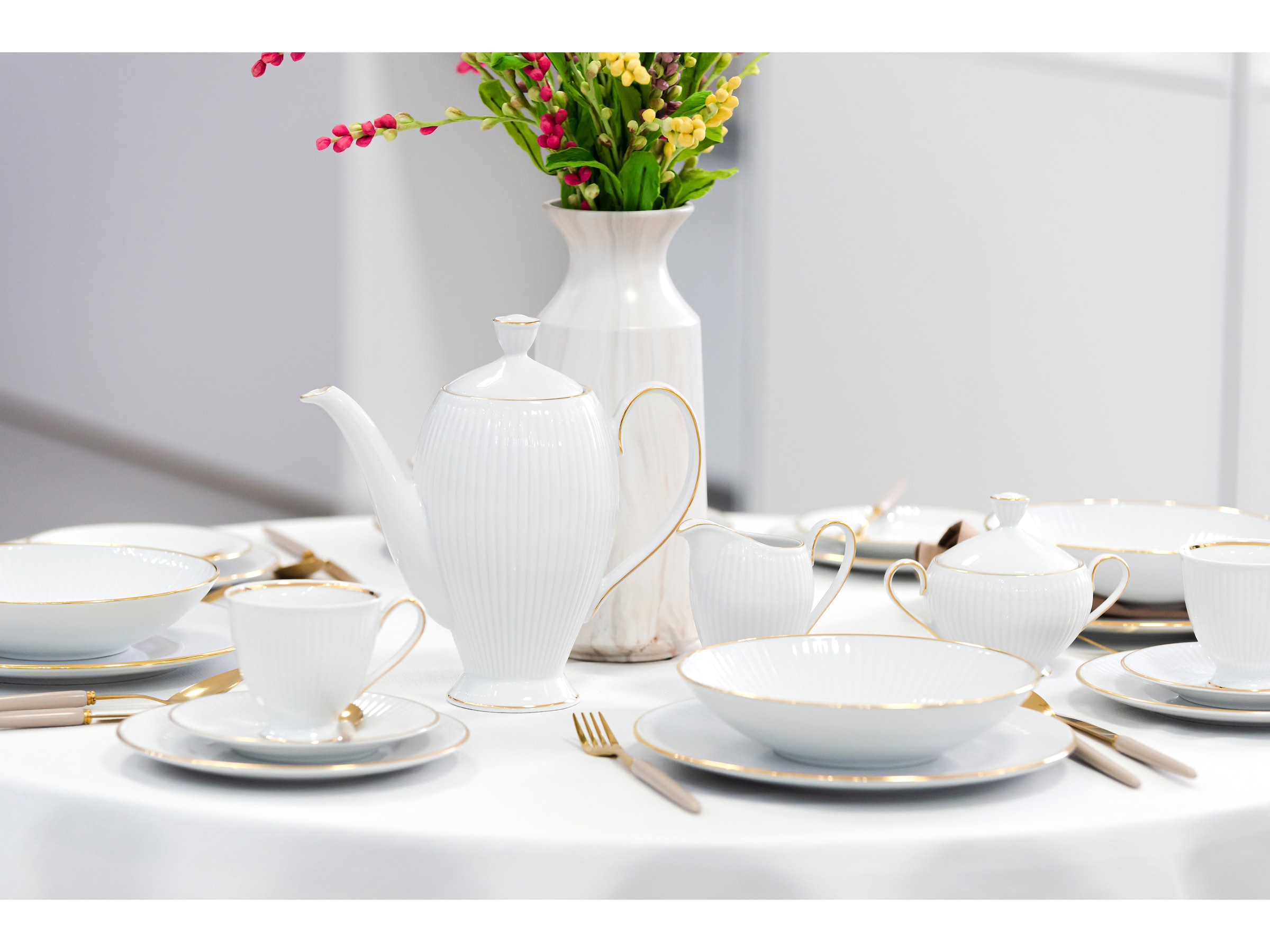 CreaTable Tafelservice »Valencia Gold, Tafel-Service 12-tlg« Teller Set, Elegant, Goldrand