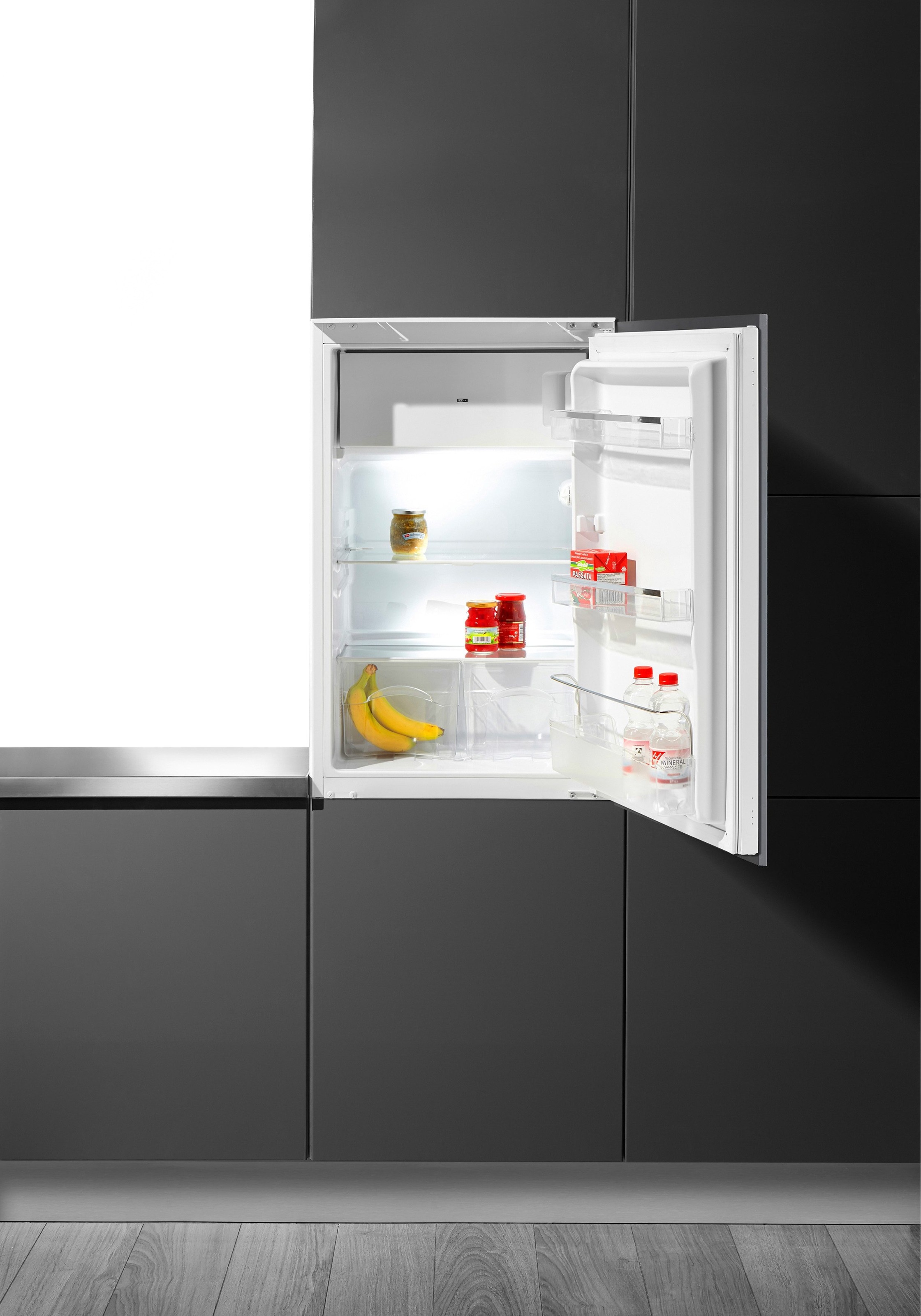 Einbaukühlschrank, 88 cm hoch, 54 cm breit