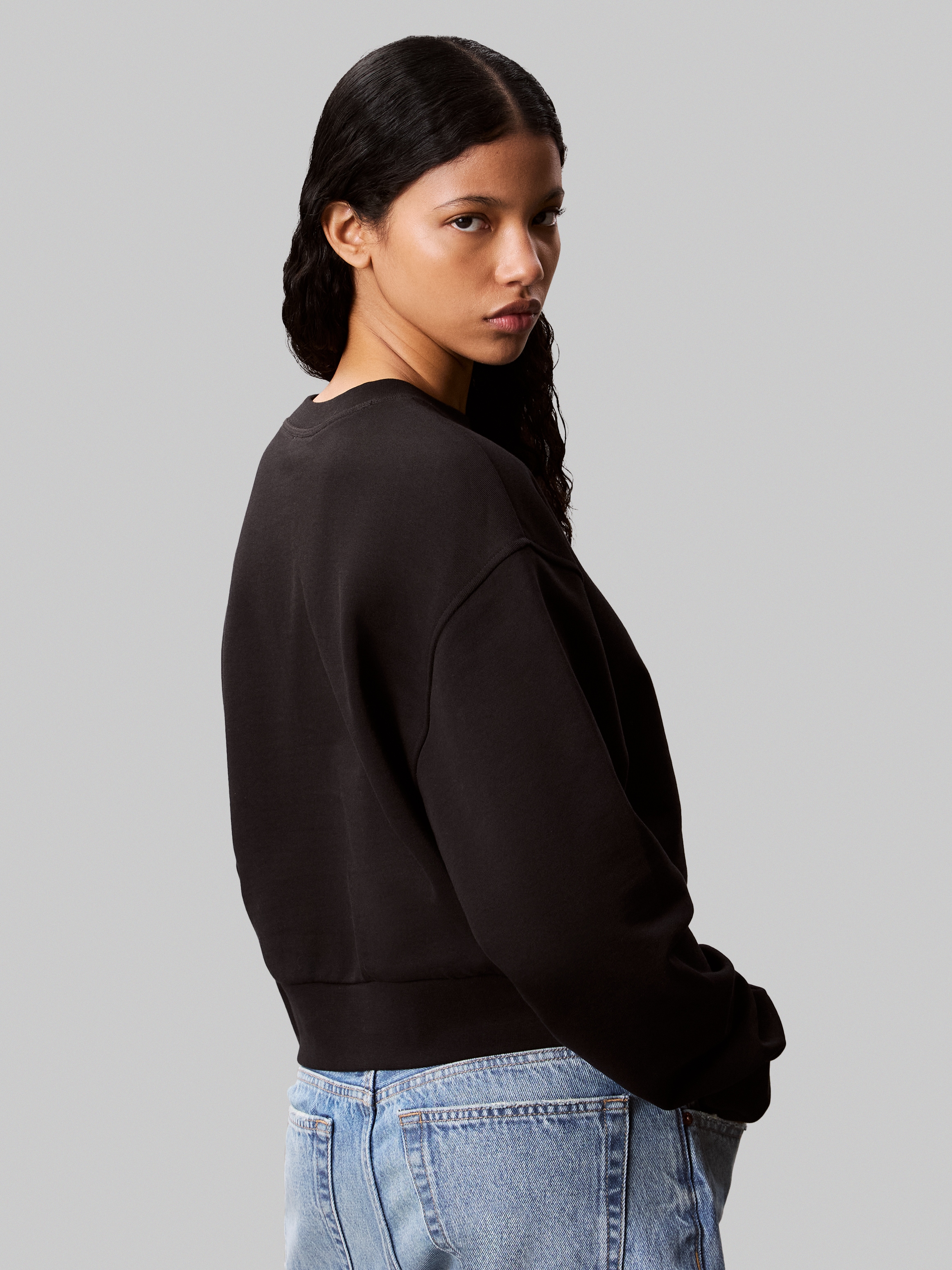 Calvin Klein Jeans Sweatshirt »FRENCH TERRY WOVEN LABEL CREW«, Regular fit mit Rundhalsausschnitt
