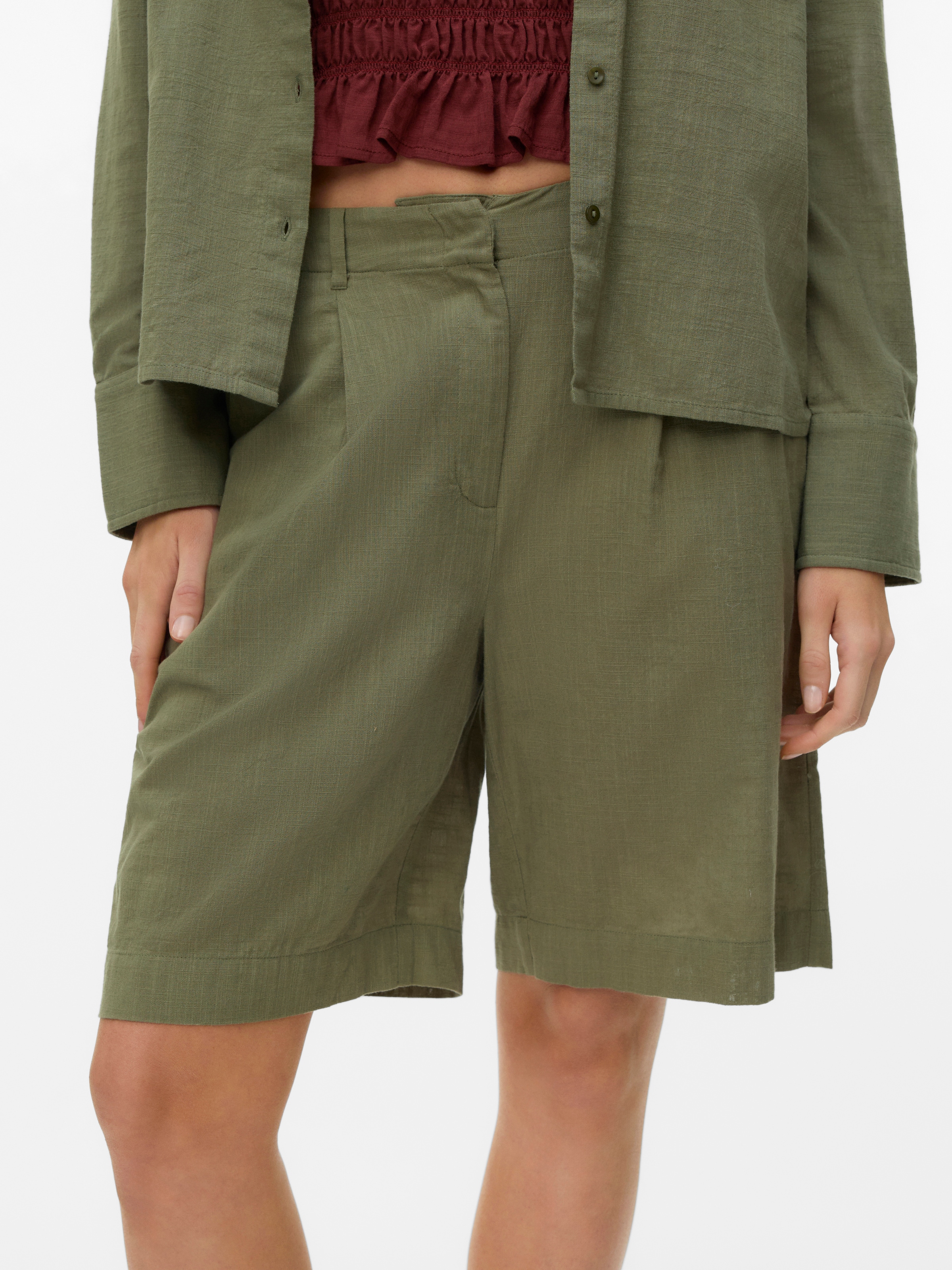 Vero Moda Shorts »VMCAIA BERMUDA WVN NOOS«  Baumwollmischung, regular fit, mit Leinen
