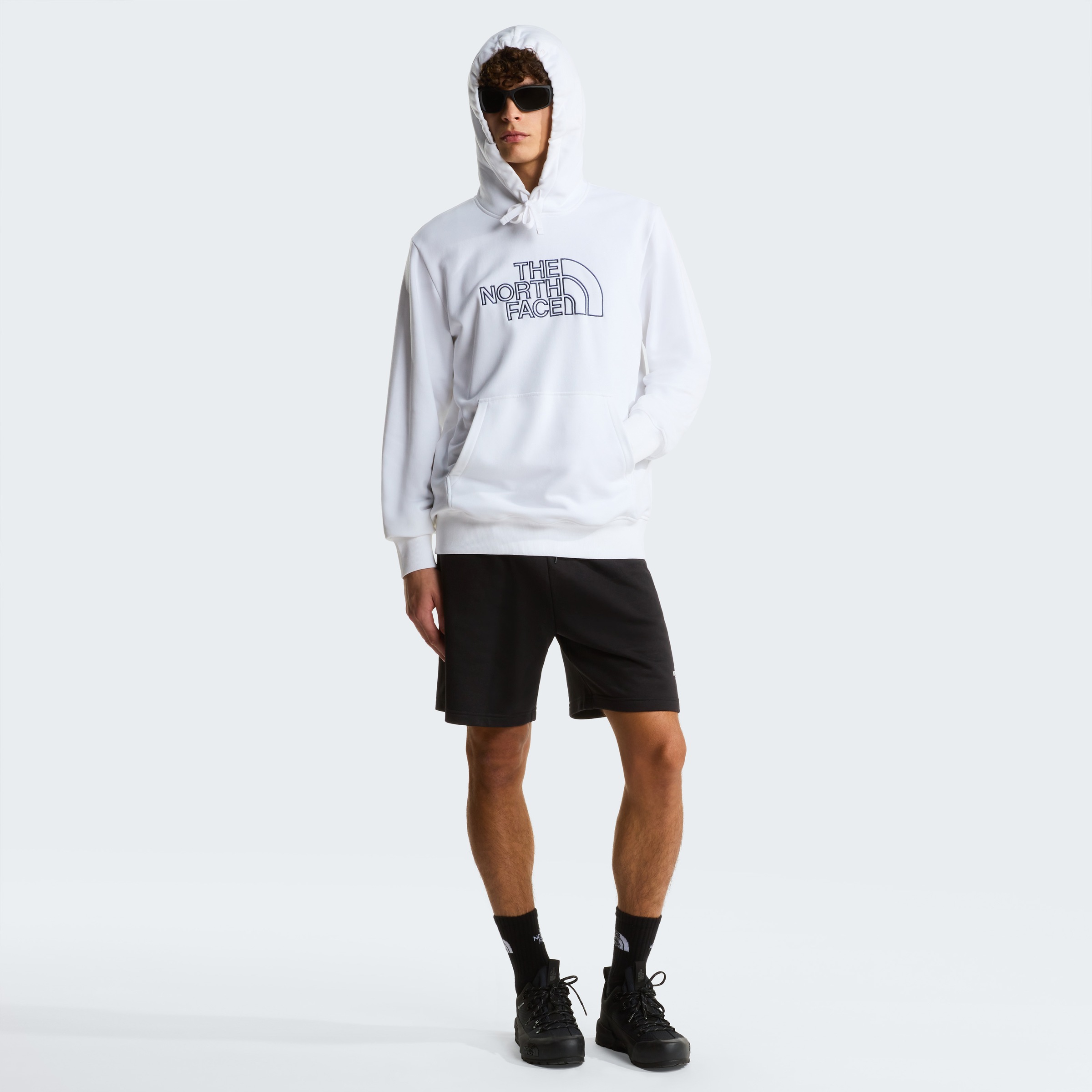 The North Face Sweatshorts »M SIMPLE DOME LIGHT REGULAR SHORTS«  aus Baumwolle, sportlicher Stil, lockere Passform