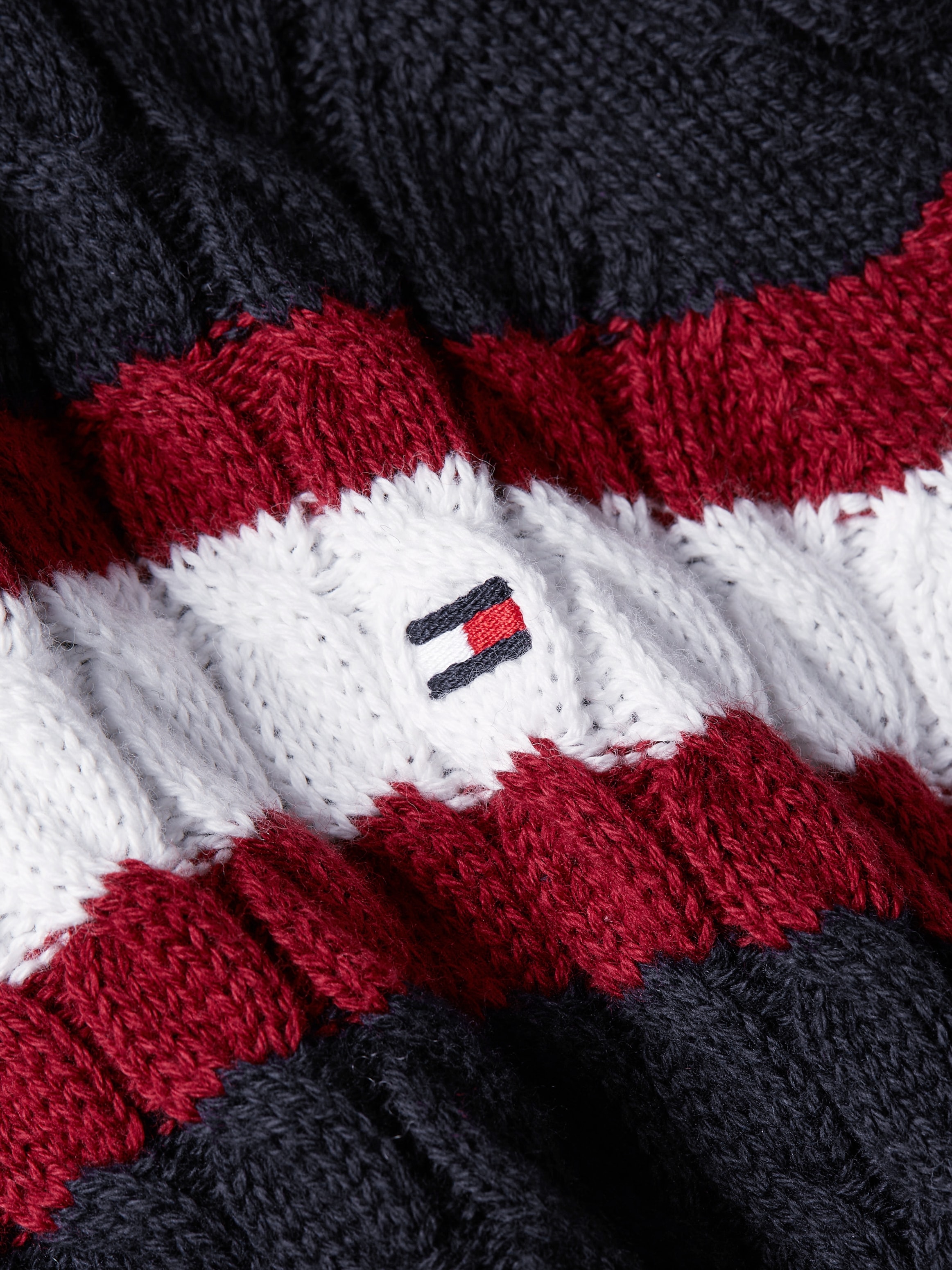 mit OTTOversand »CO Logostickerei Hilfiger Tommy C-NECK SWEATER«, Strickpullover bei MINI CABLE
