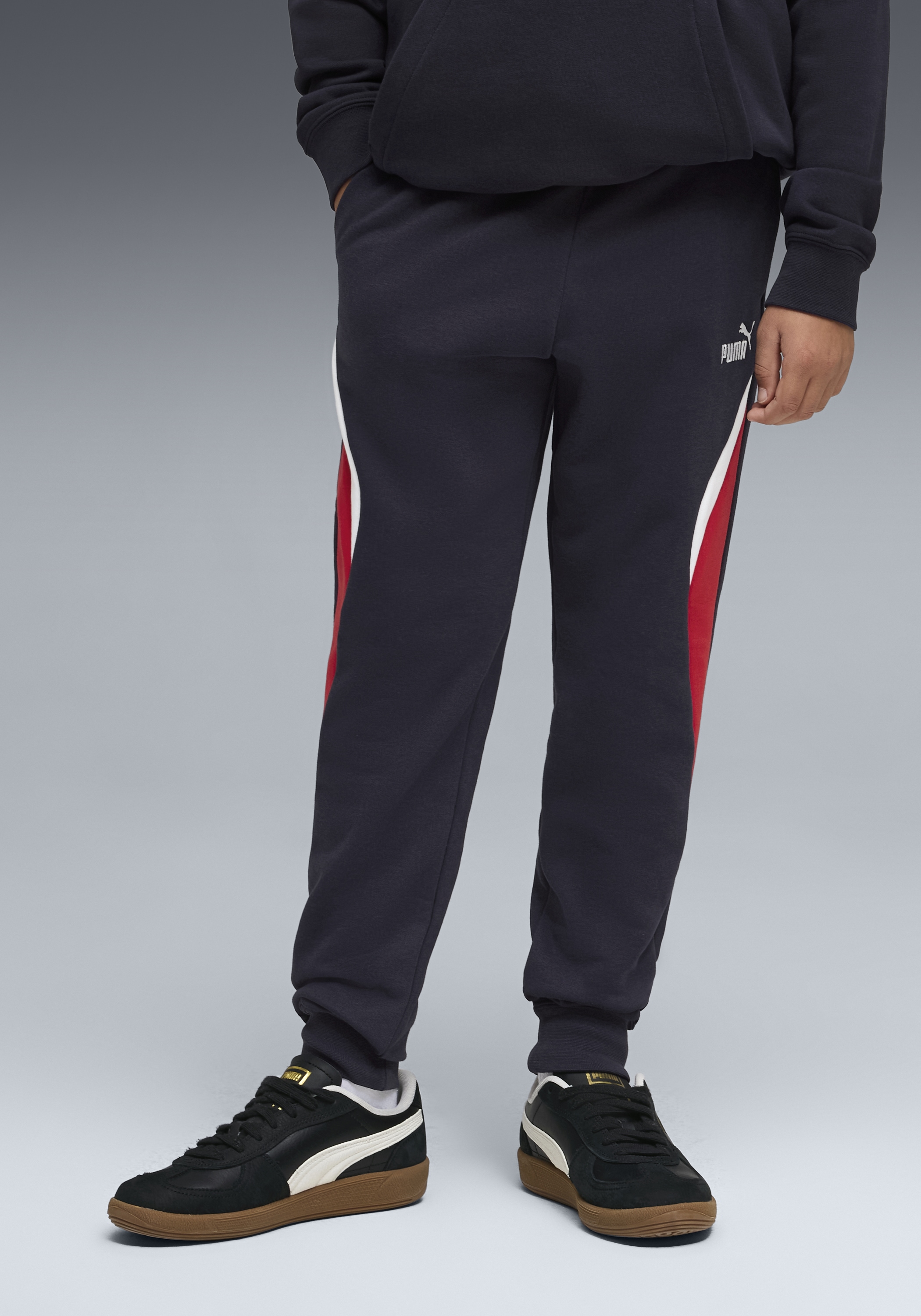 PUMA Trainingshose »ESS BLOCK SWEATPANTS TR B«  aus Baumwollmischung, Regular Fit, sportlicher Stil