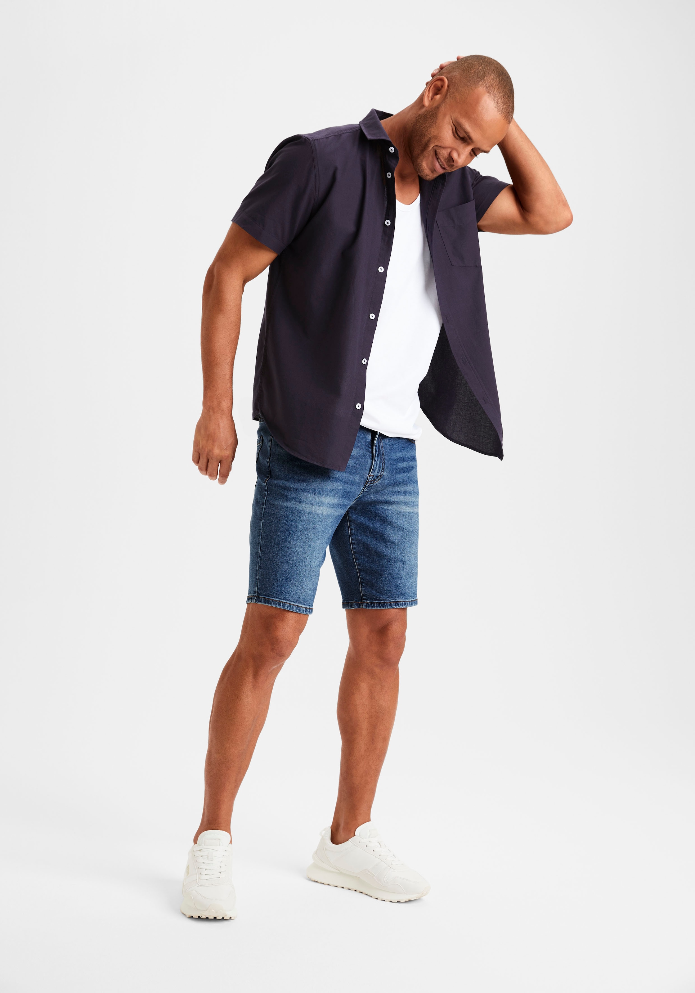 Buffalo Jeansshorts »5-Pocket Shorts,«, mit normaler Bundhöhe, kurze Hose aus elastischer Denim-Qualität