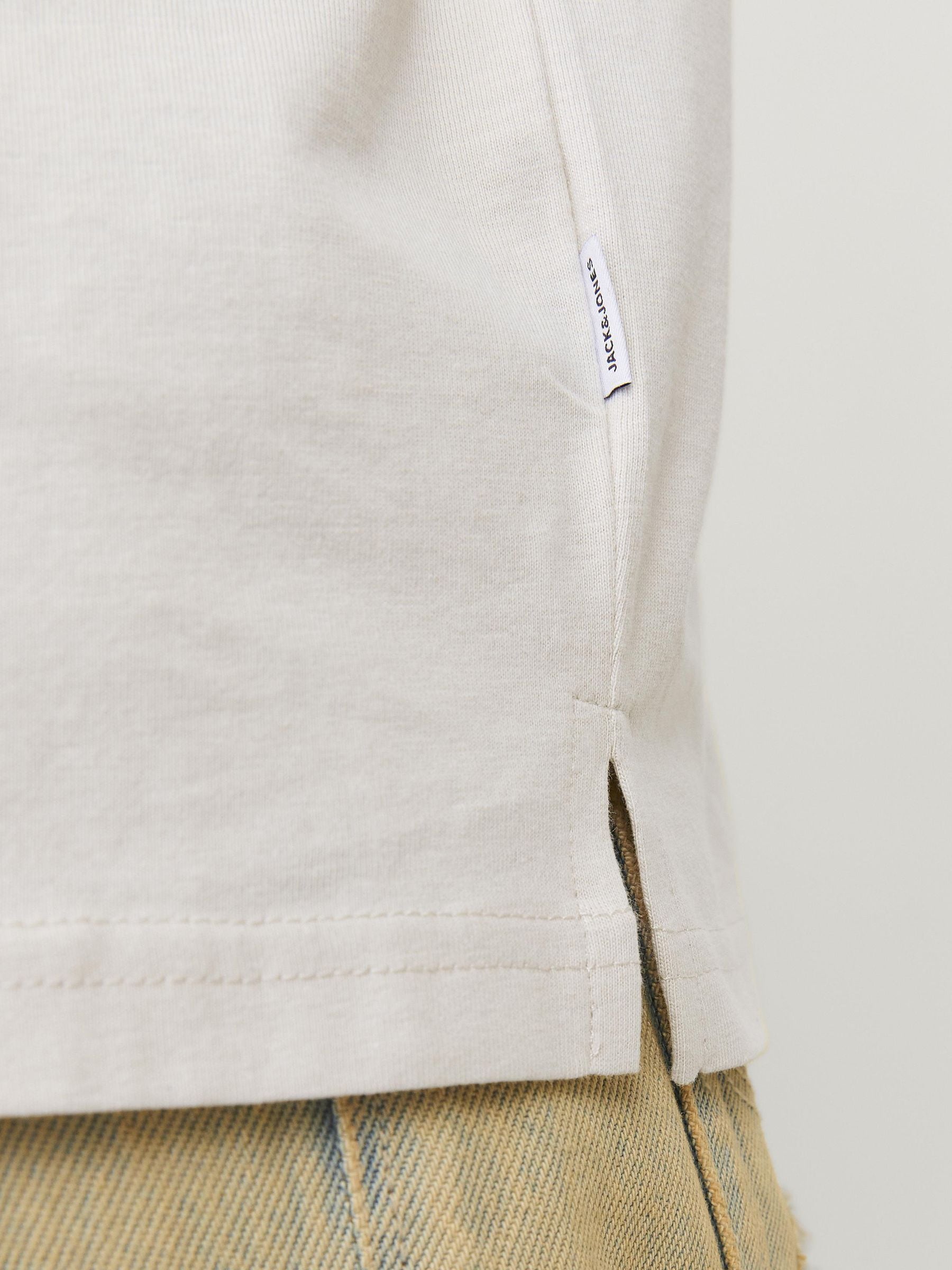 Jack & Jones Rundhalsshirt »JJECHARGE TEE O-NECK NOOS«, mit Rundhalsausschnitt