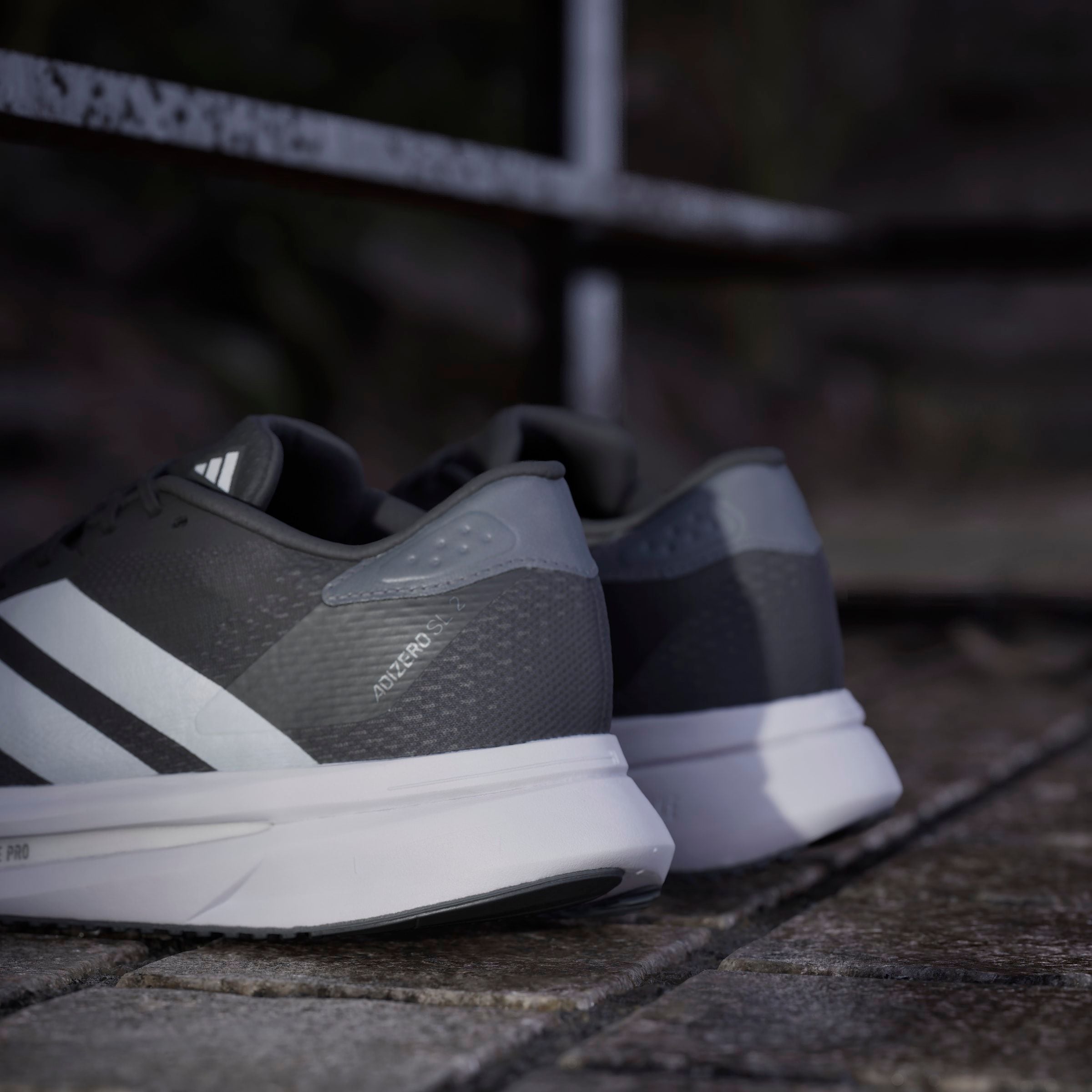 adidas Performance Laufschuh »ADIZERO SL2«