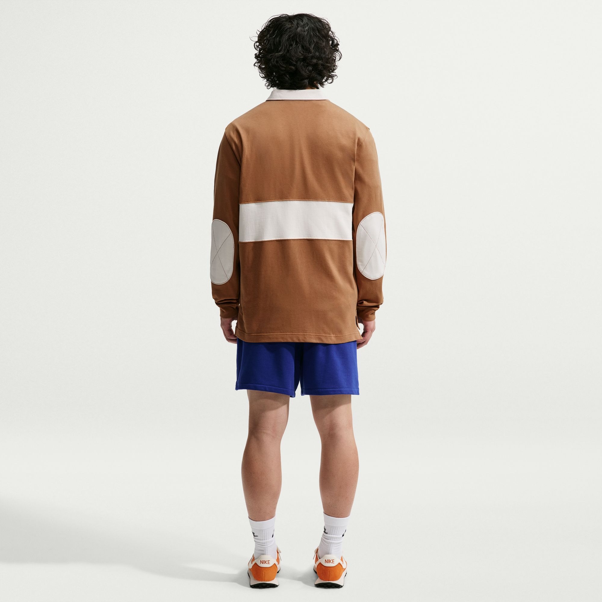Nike Sportswear Shorts »M NK CLUB FLOW FT SHORT«  mit Eingrifftaschen und Gesäßtasche, aus Baumwollmischung