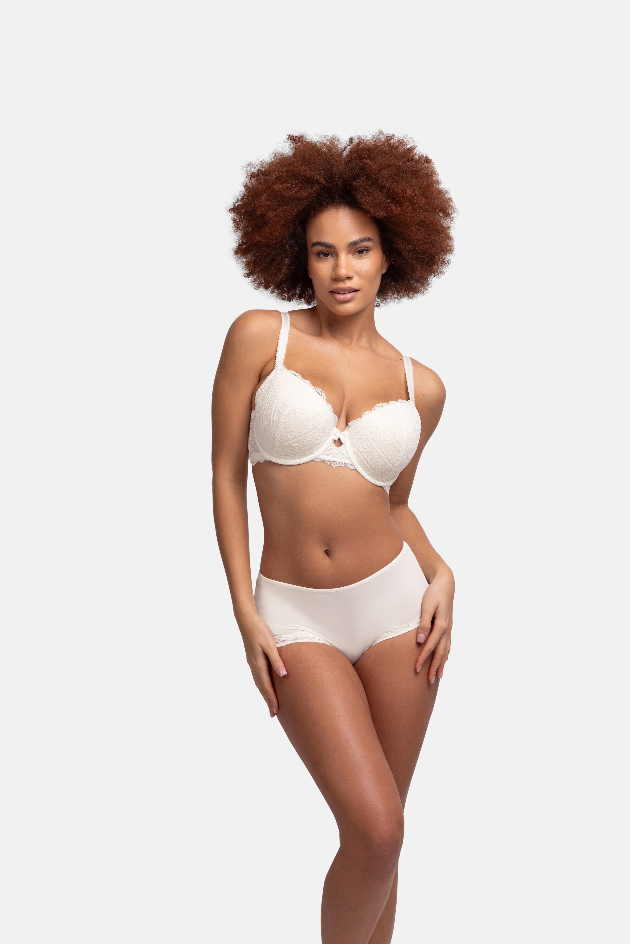Dorina Bügel-BH »CELINE«, Mikrofaser-Rückenflügel mit Power-Mesh, Curve