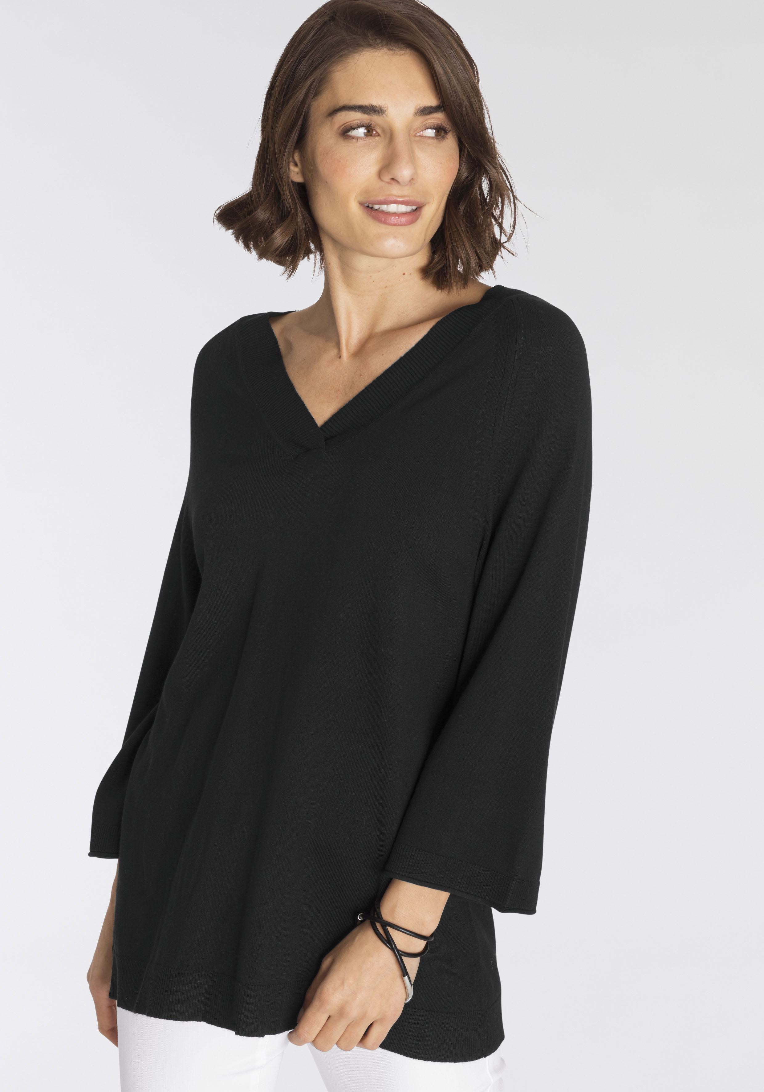 V-Ausschnitt-Pullover, in leichter A-Form NEUE FARBE