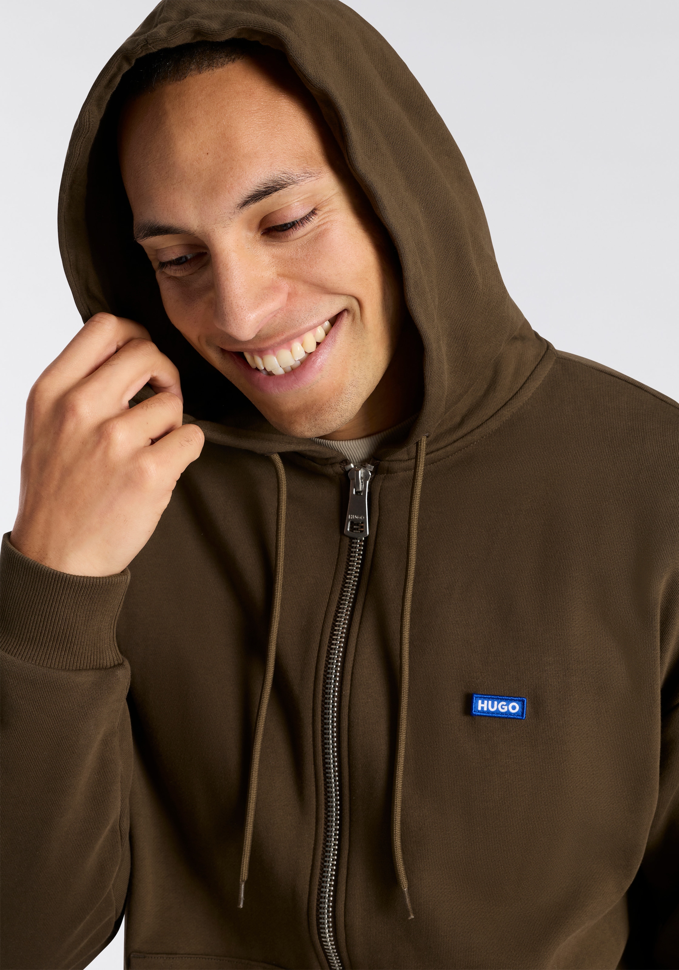 HUGO Blue Kapuzensweatjacke »Nadarasi« mit Logo-Badge