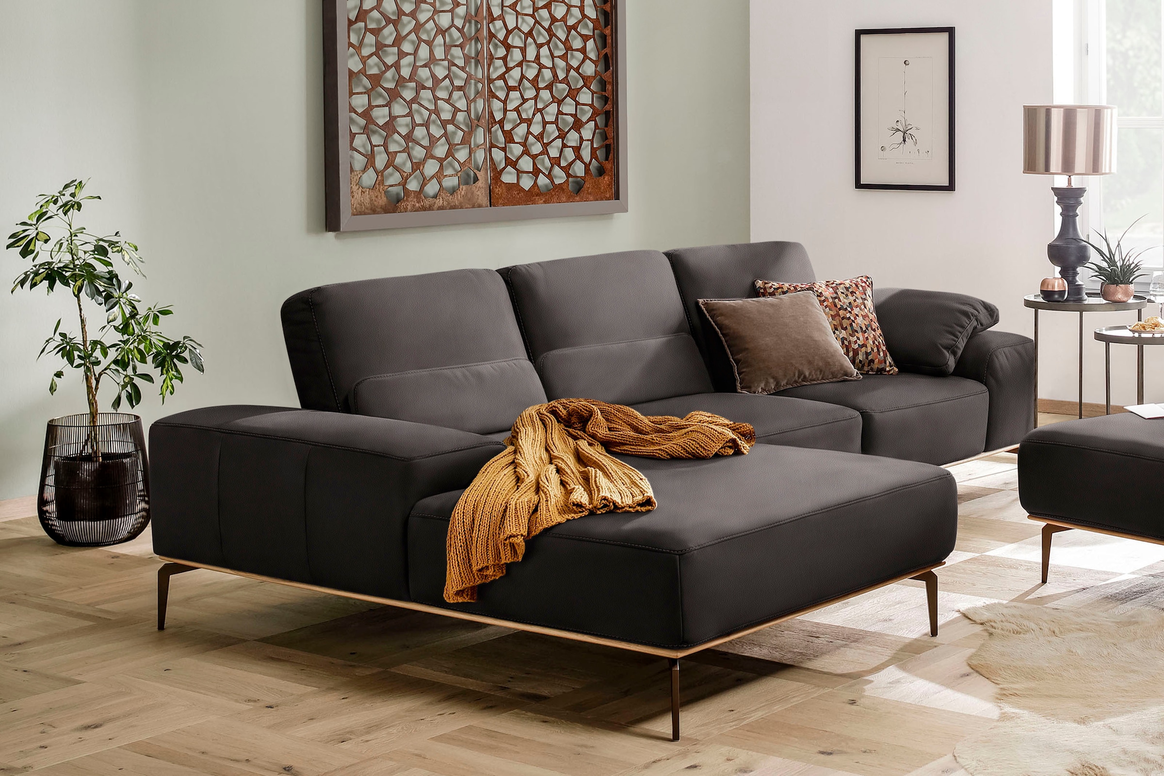 W.SCHILLIG Ecksofa »run, Designsofa mit tollem Sitzkomfort, L-Form«, mit Holzsockel, Füße in Bronze pulverbeschichtet, Breite 299 cm