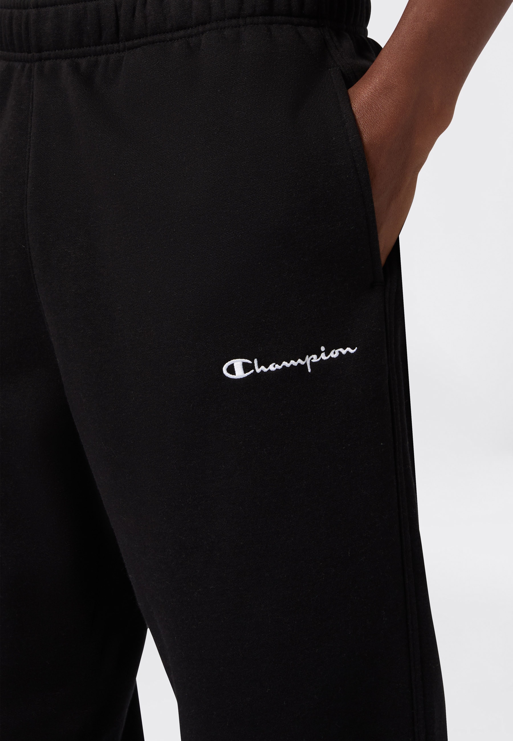 Champion Jogginghose »ICONS Straight Hem Pants Fleece«  geradliniger Schnitt, sportlich-schlichter Stil, atmungsaktiv