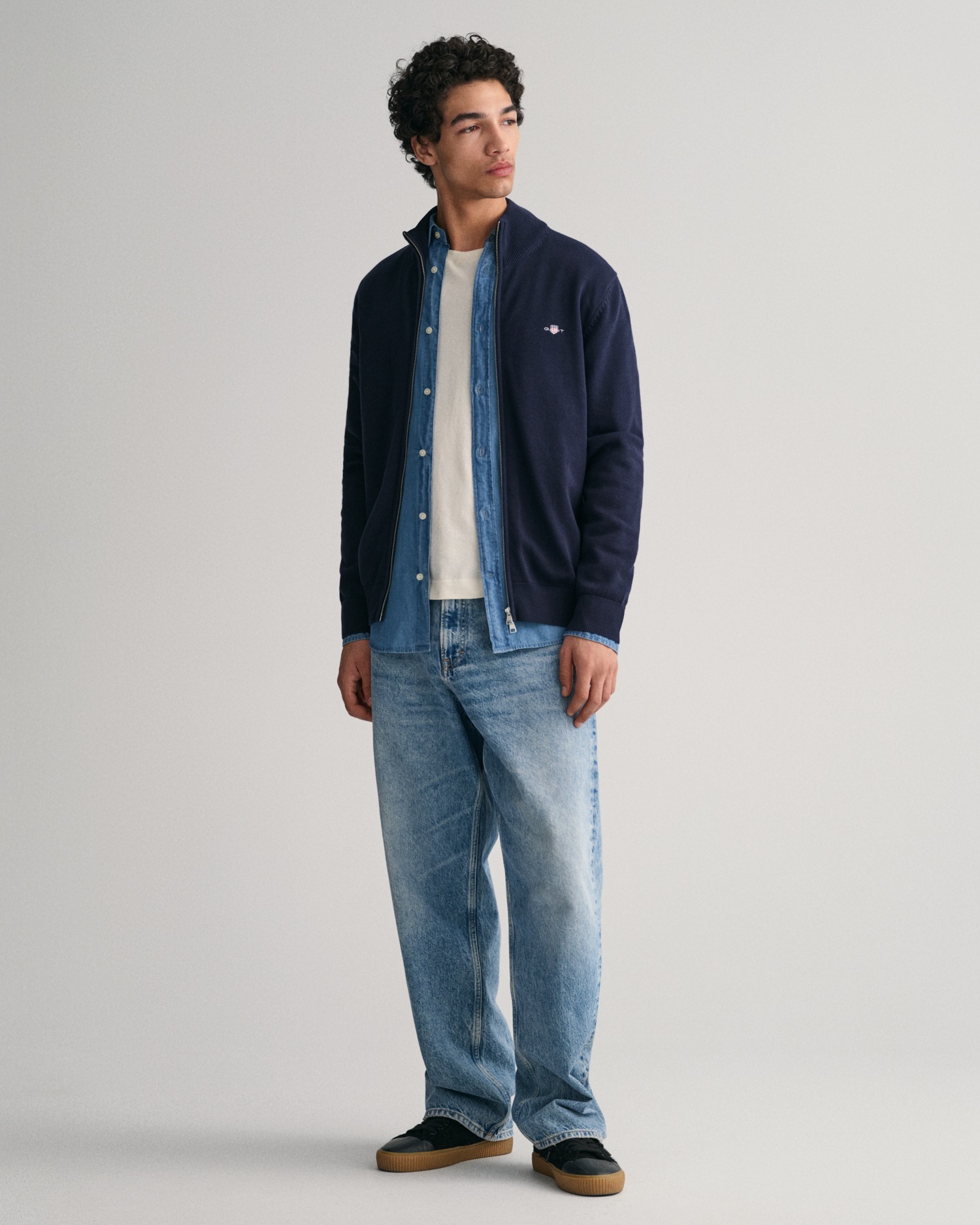 Gant Cardigan »CASUAL COTTON ZIP CARDIGAN« Mit Rippbündchen an Stehkragen, Ärmeln und Saum