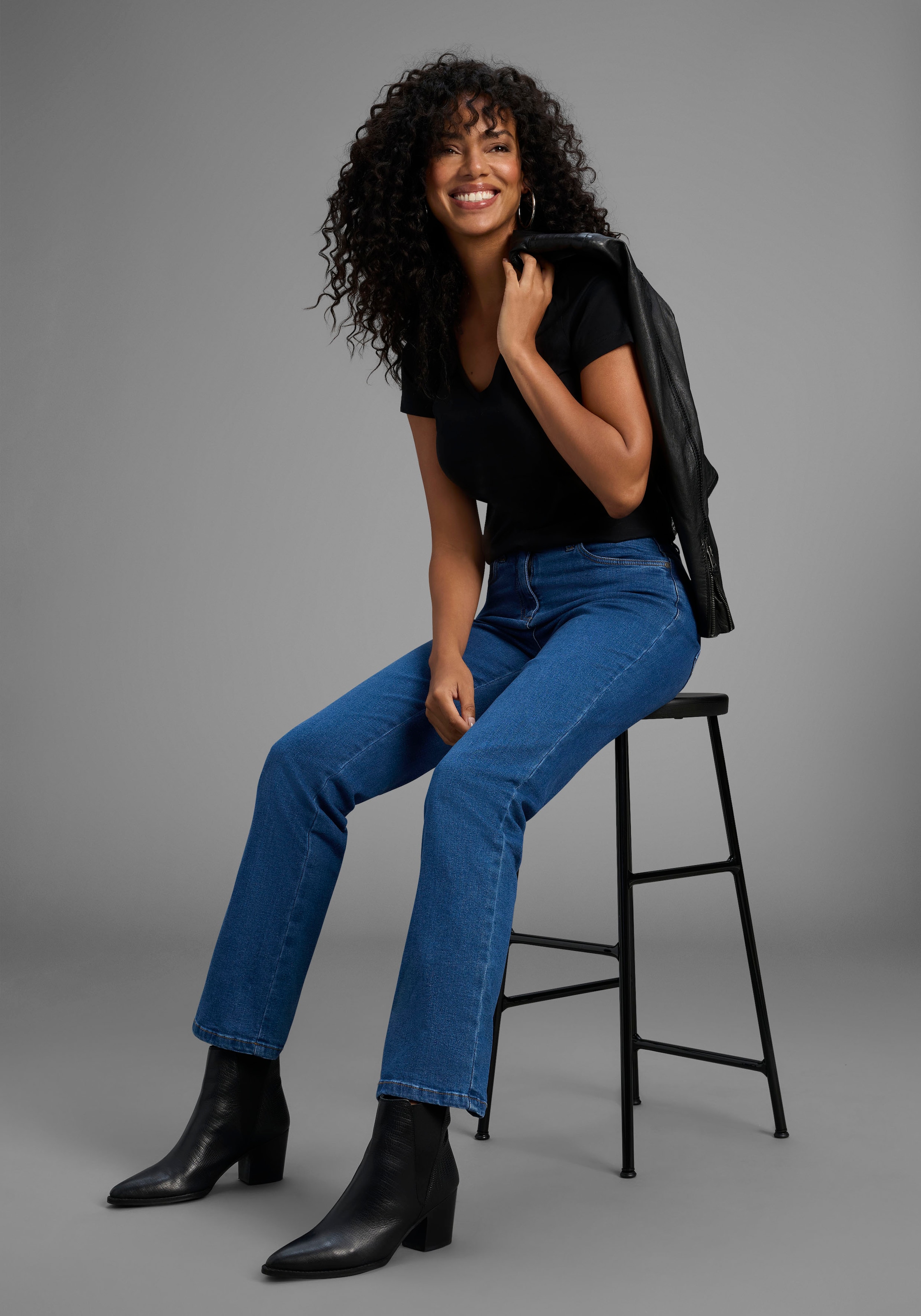 Arizona Gerade Jeans »Annett«, bequeme Passform, 5-Pocket-Style, hohe Taille