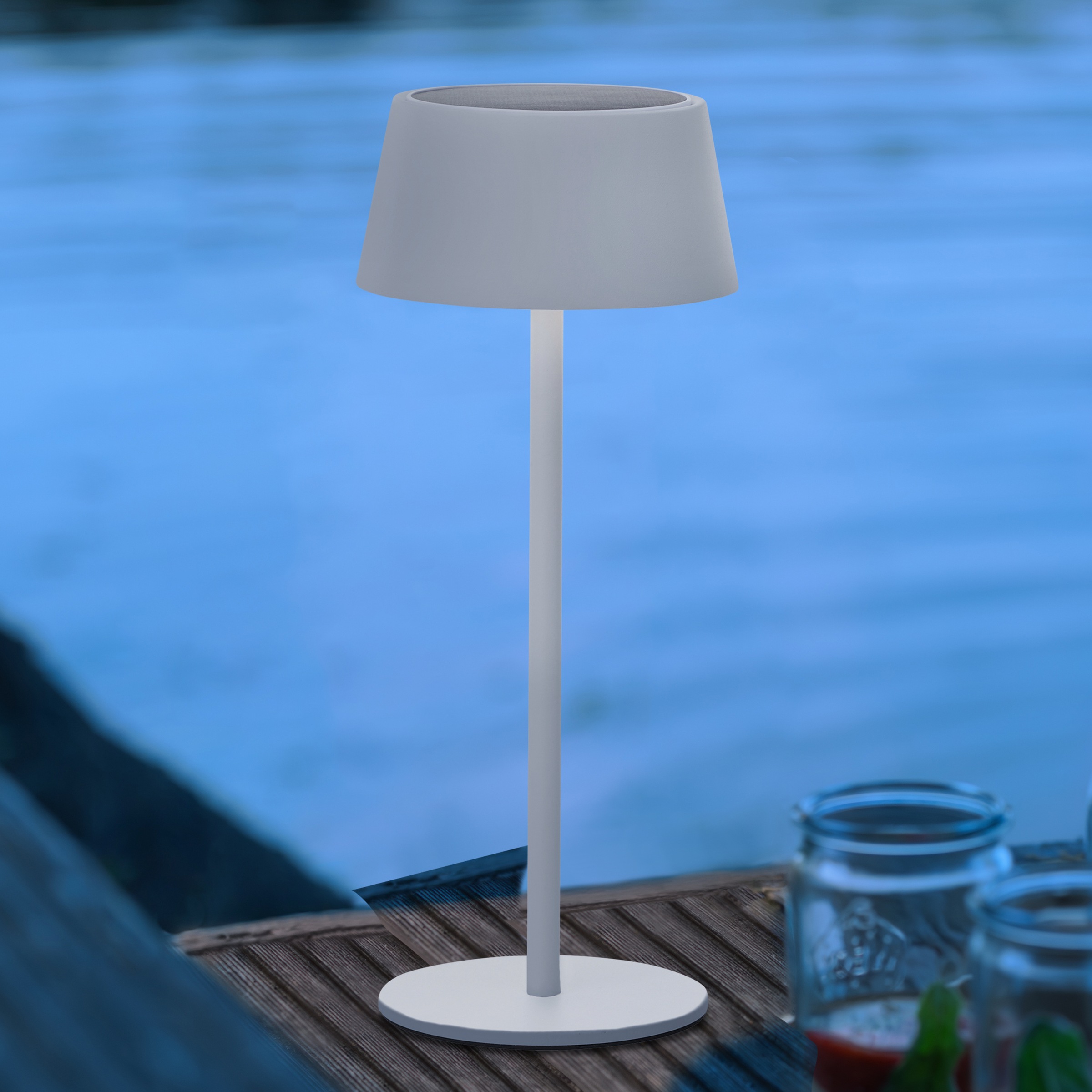 Brilliant LED Außen-Tischleuchte »Picco«, Solar und per USB ladbar, 30 cm, 300 lm, 3000 K, IP44, Metall, weiß