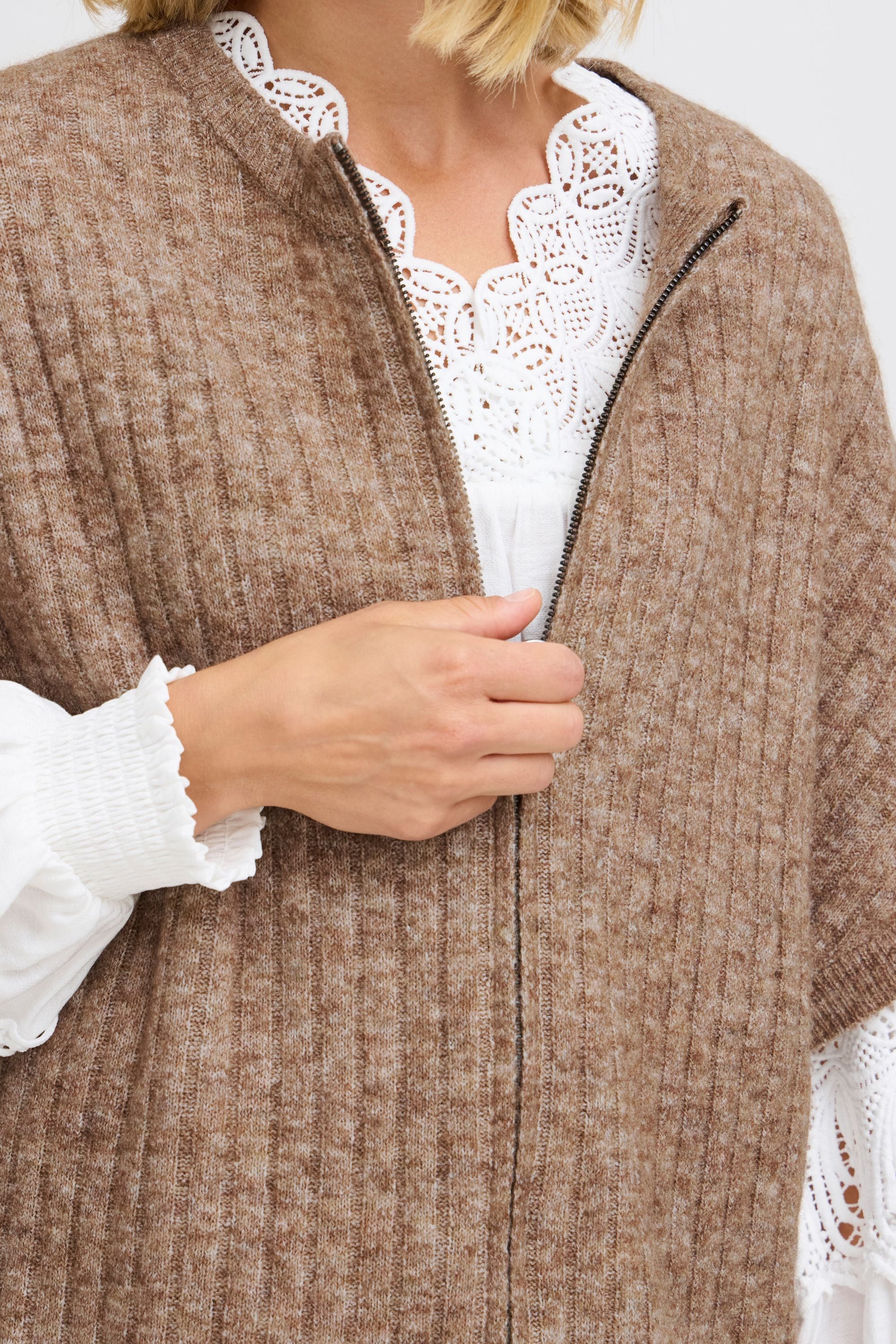 fransa Strickjacke »Pullunder FRSANNY CAR 4«