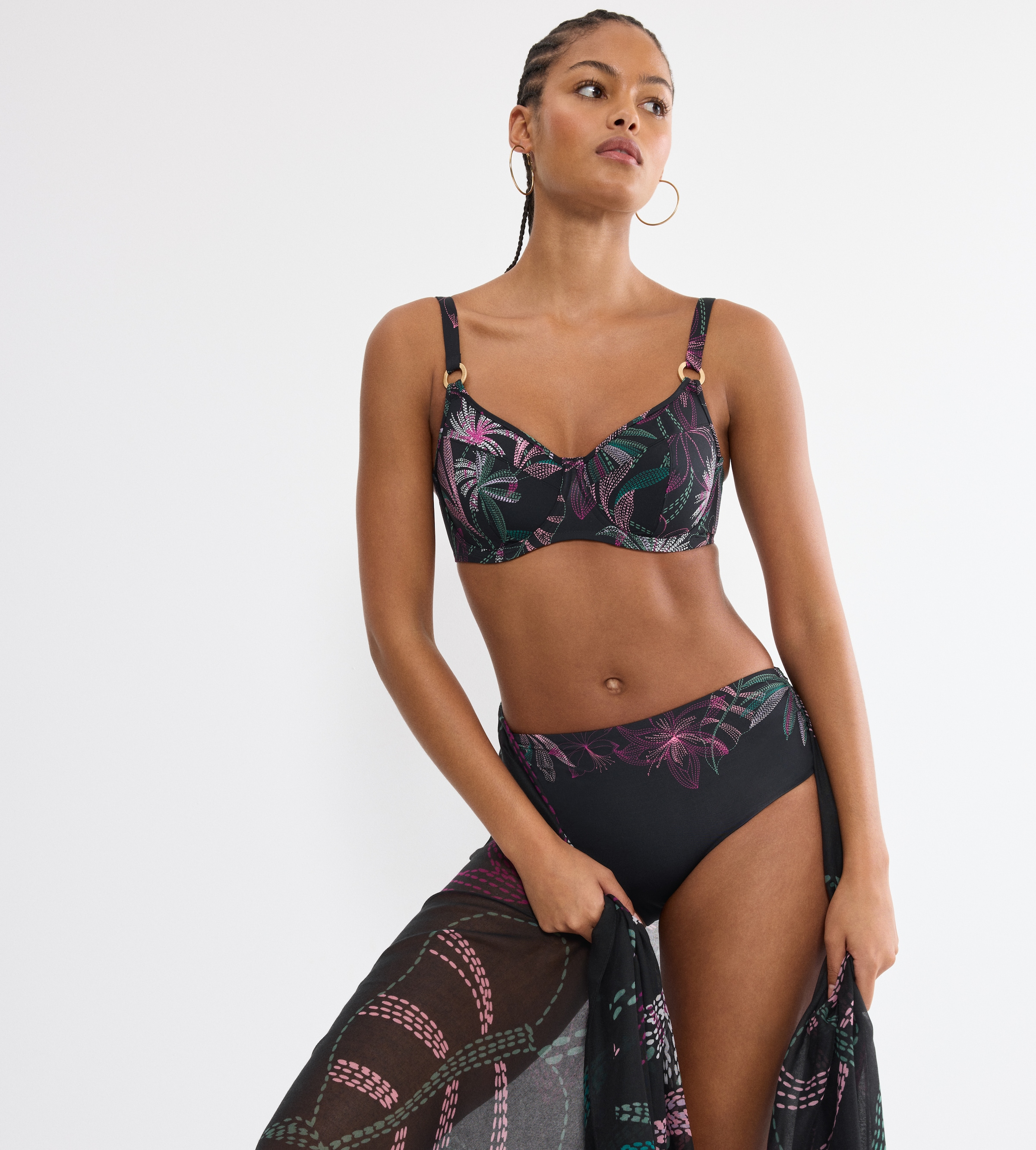 Triumph Bügel-Bikini-Top »Summer Tropics W 01« Minimizer - verkleinert die Brust optisch um eine Cup-Größe